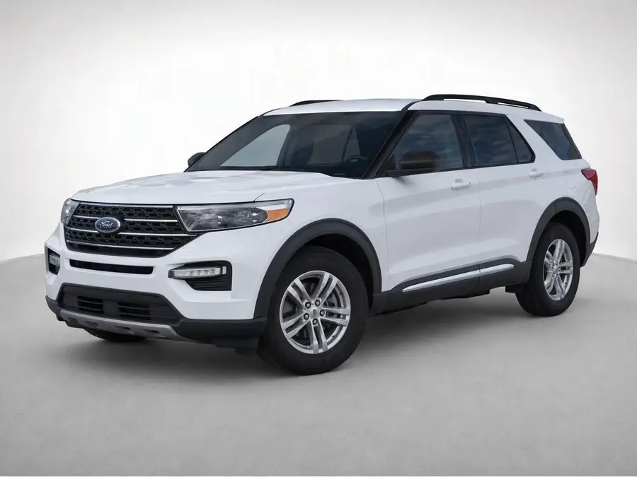 2023 Ford Explorer — image 1 of 9