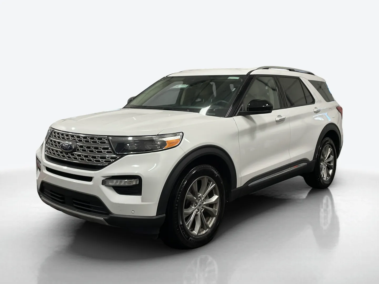 2023 Ford Explorer — image 1 of 8