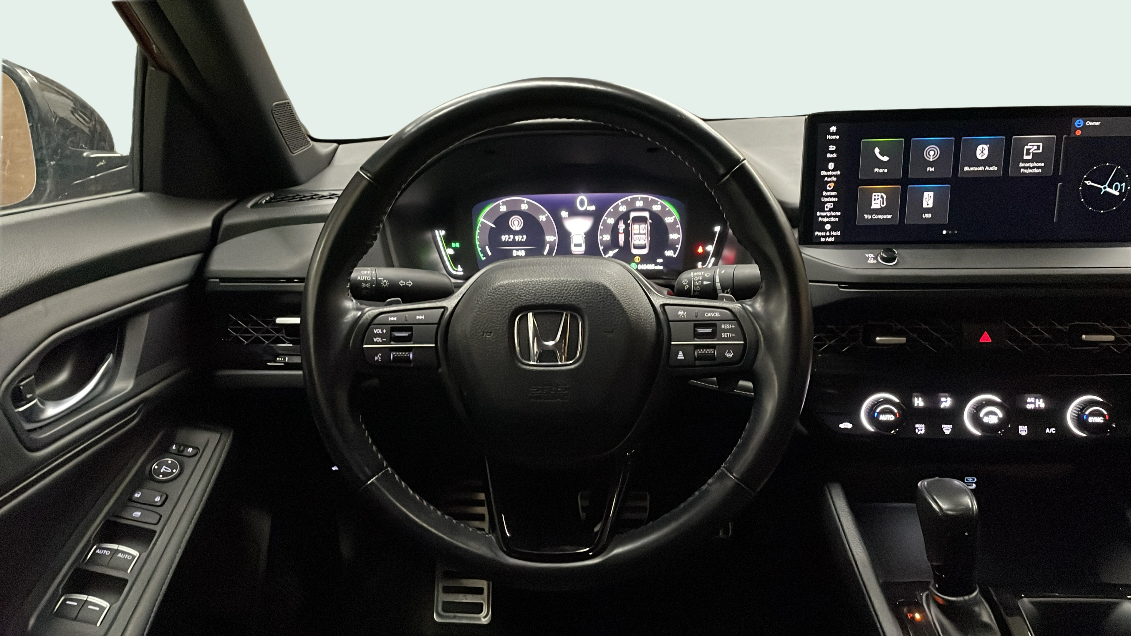 Vehicle interior 360 preview