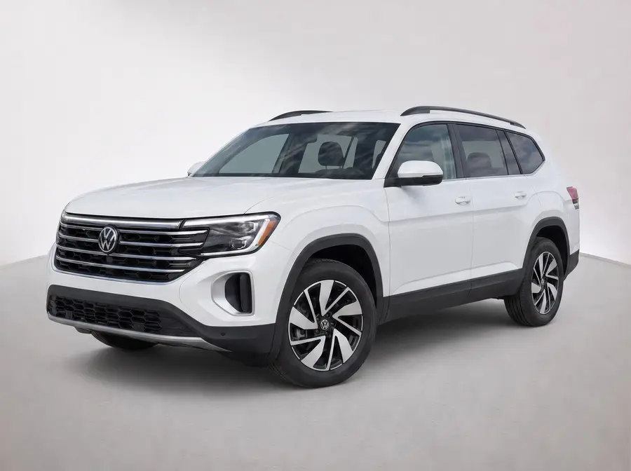 2024 Volkswagen Atlas — image 1 of 8