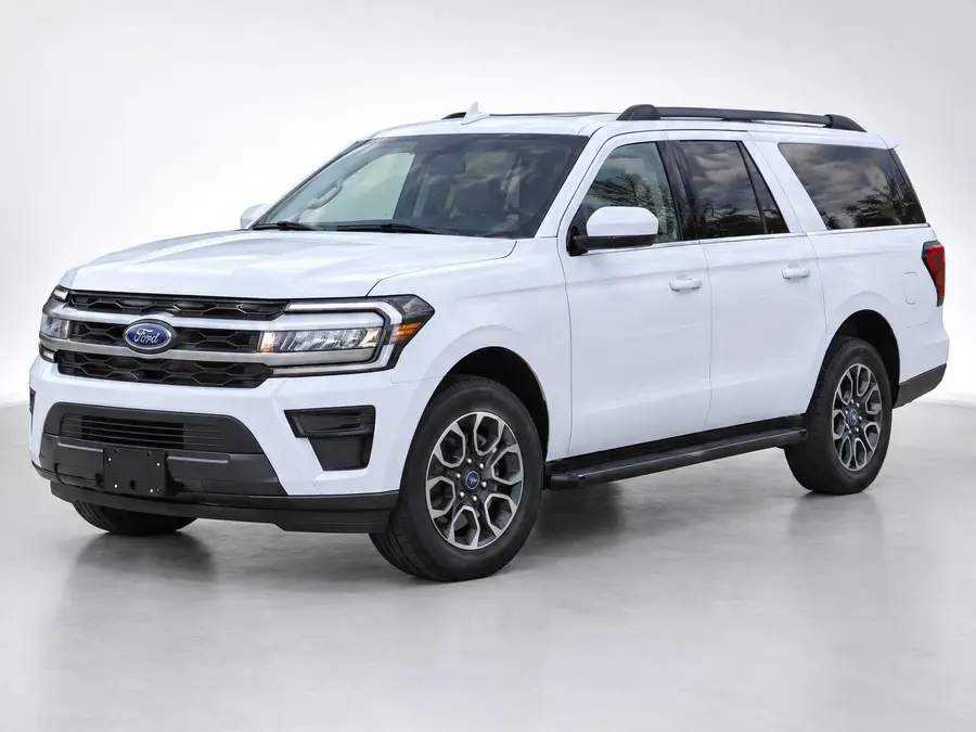 2024 Ford Expedition — image 1 of 9
