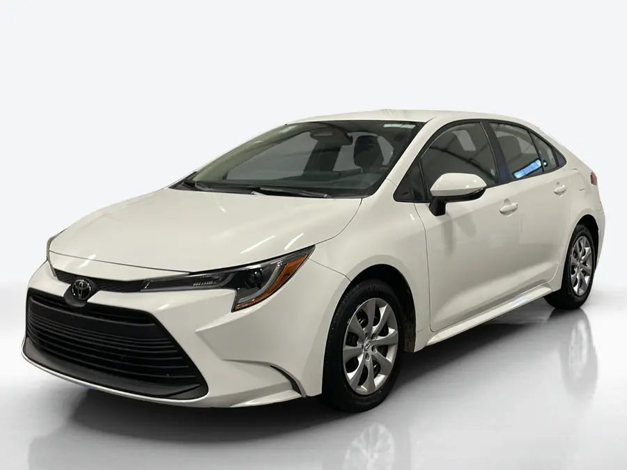 2023 Toyota Corolla — image 1 of 5