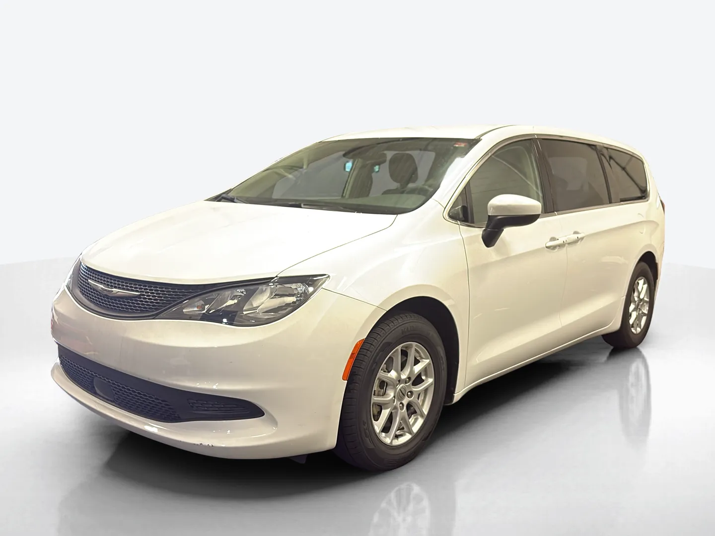 2023 Chrysler Voyager