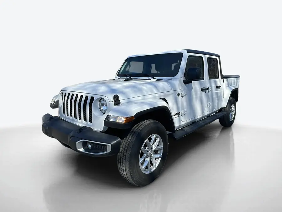 2023 Jeep Gladiator — image 1 of 8