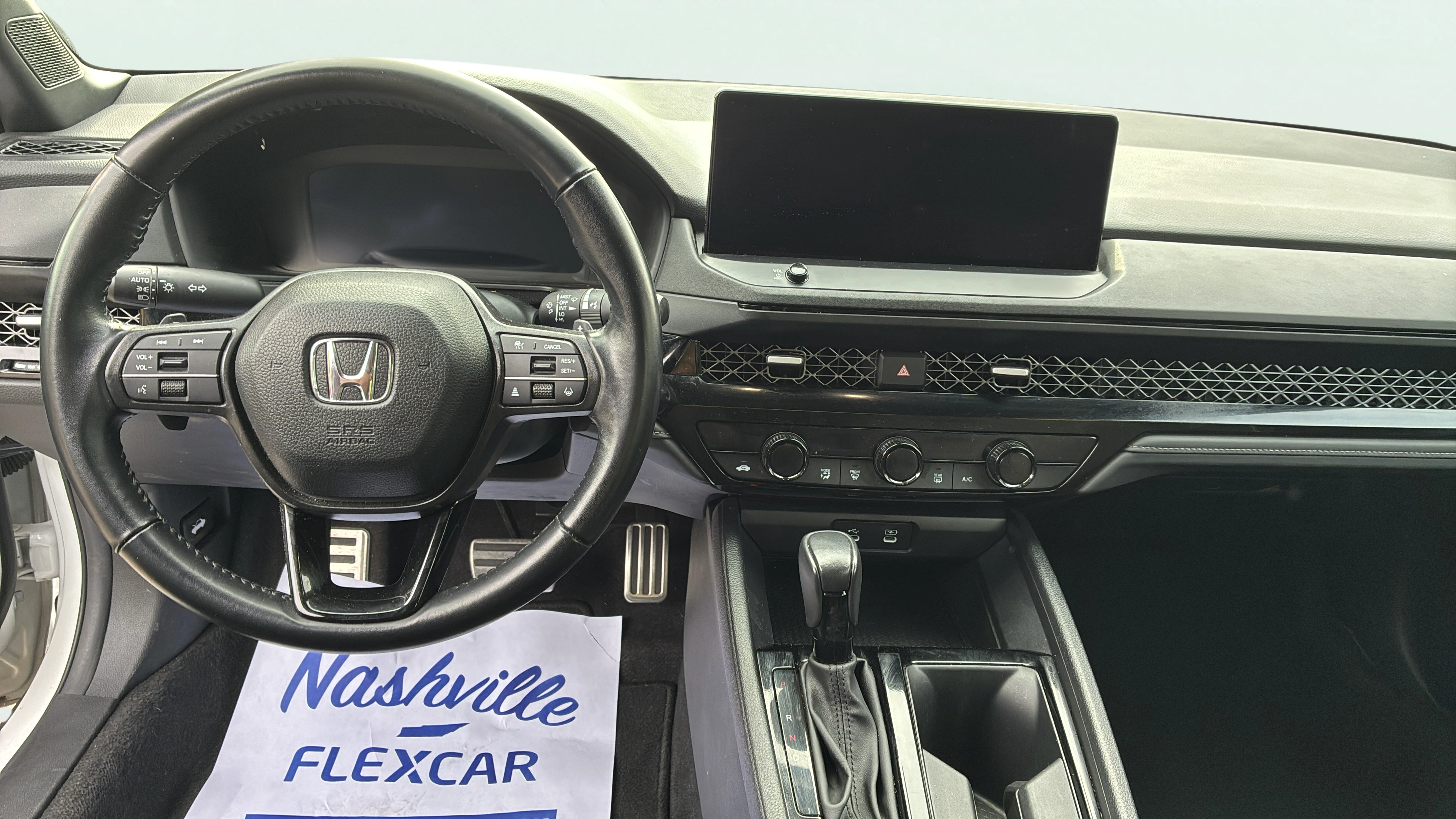 Vehicle interior 360 preview