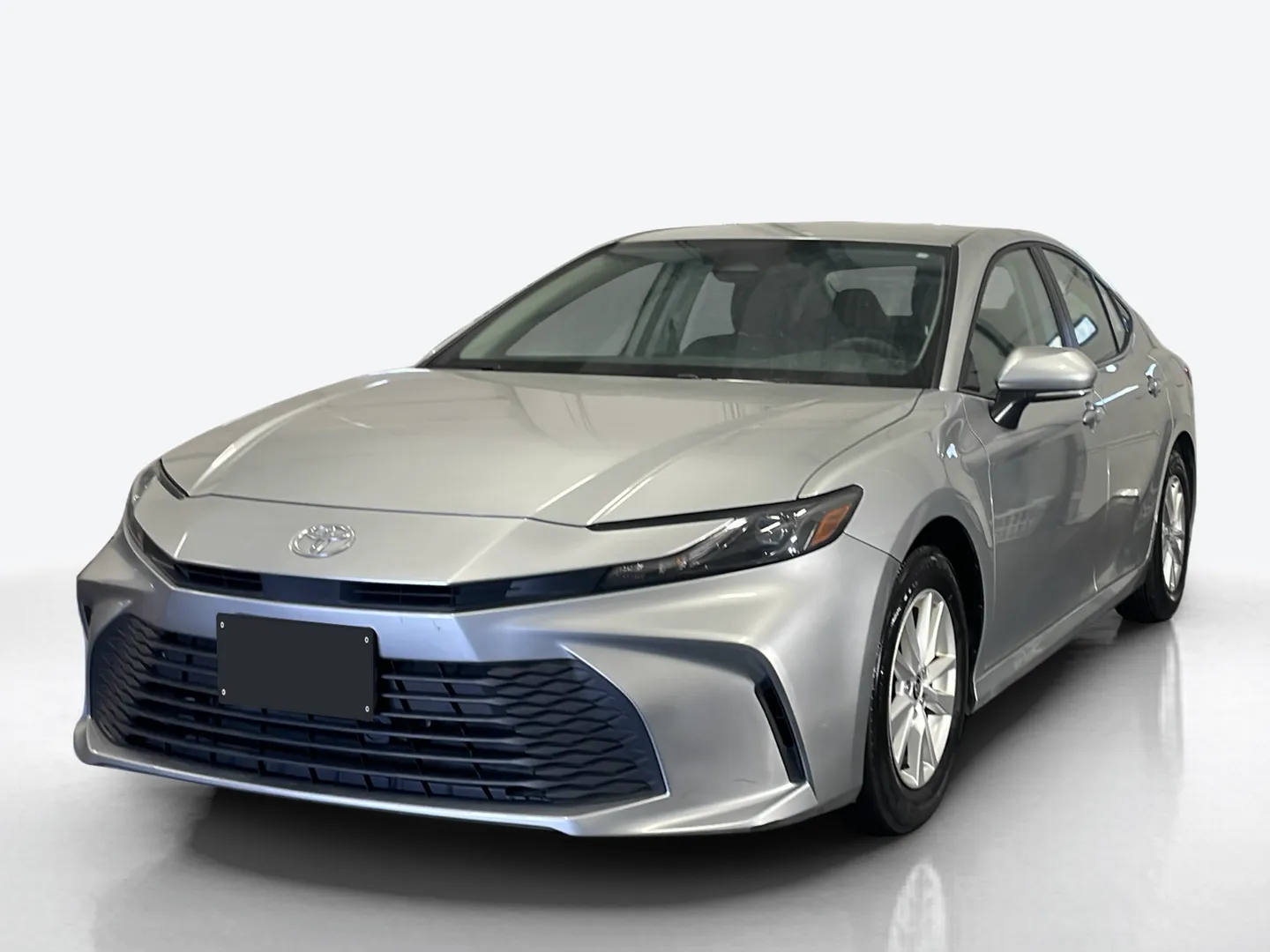 2025 Toyota Camry — image 1 of 8