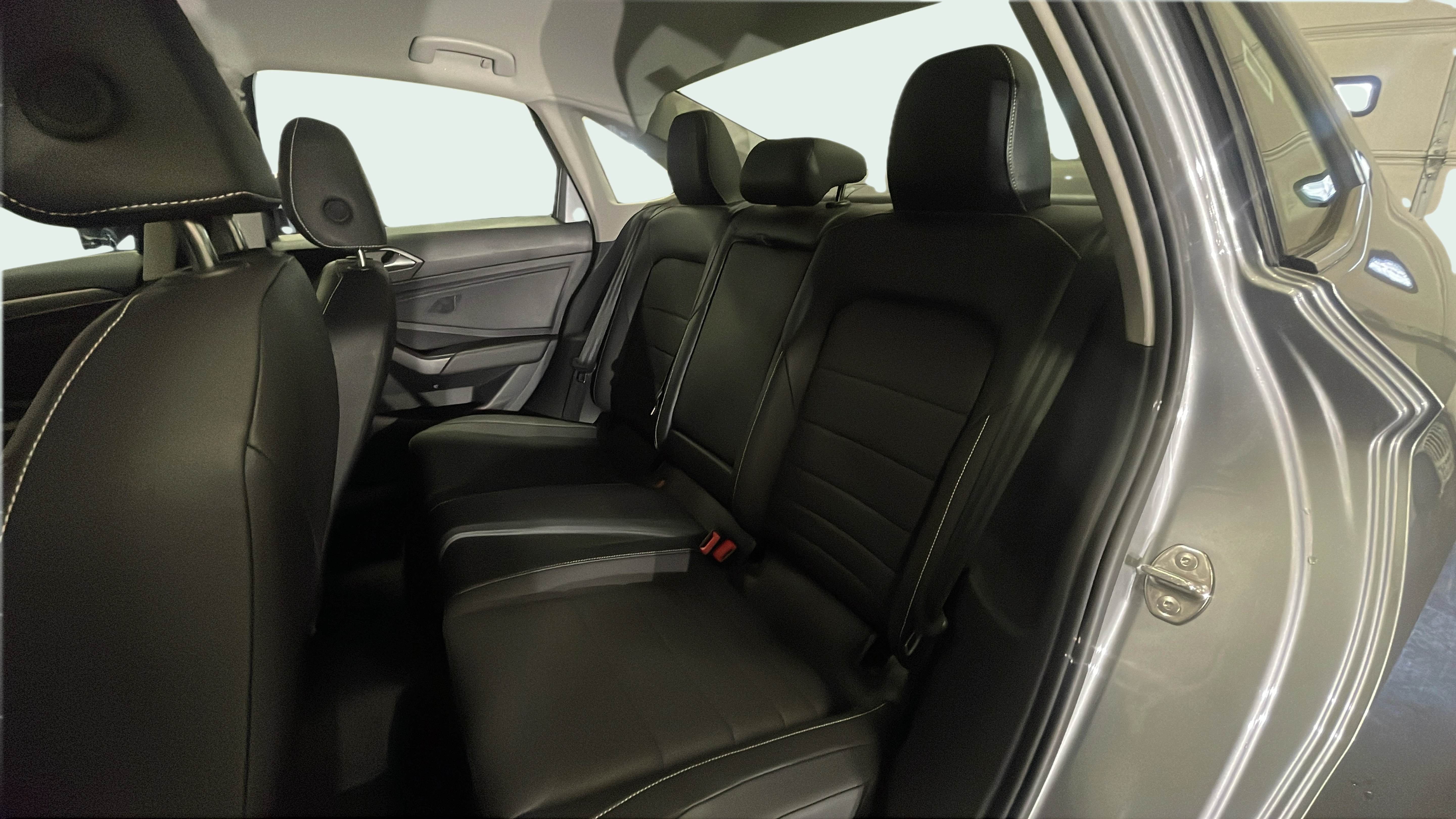 Vehicle interior 3