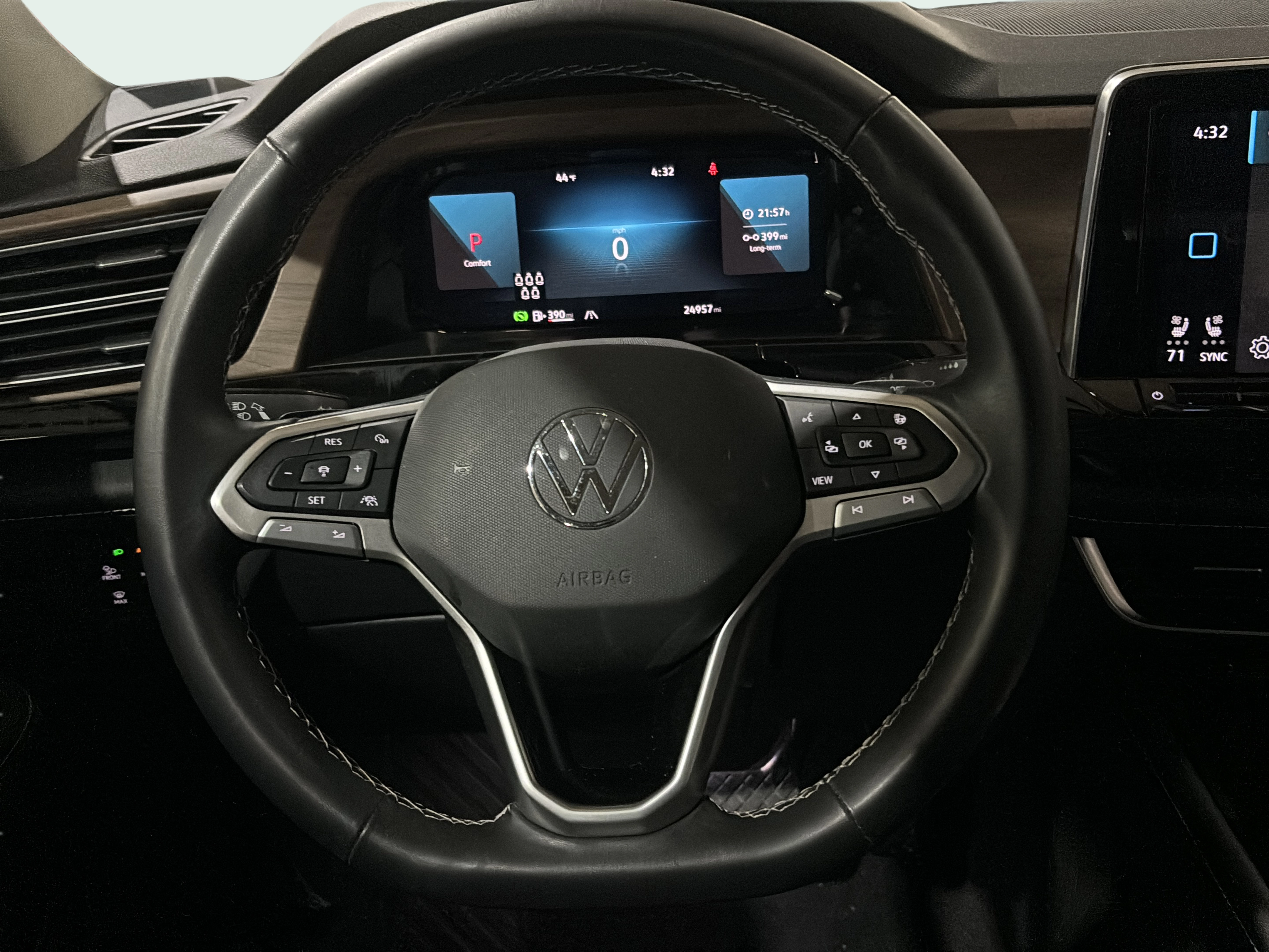 Vehicle interior 2