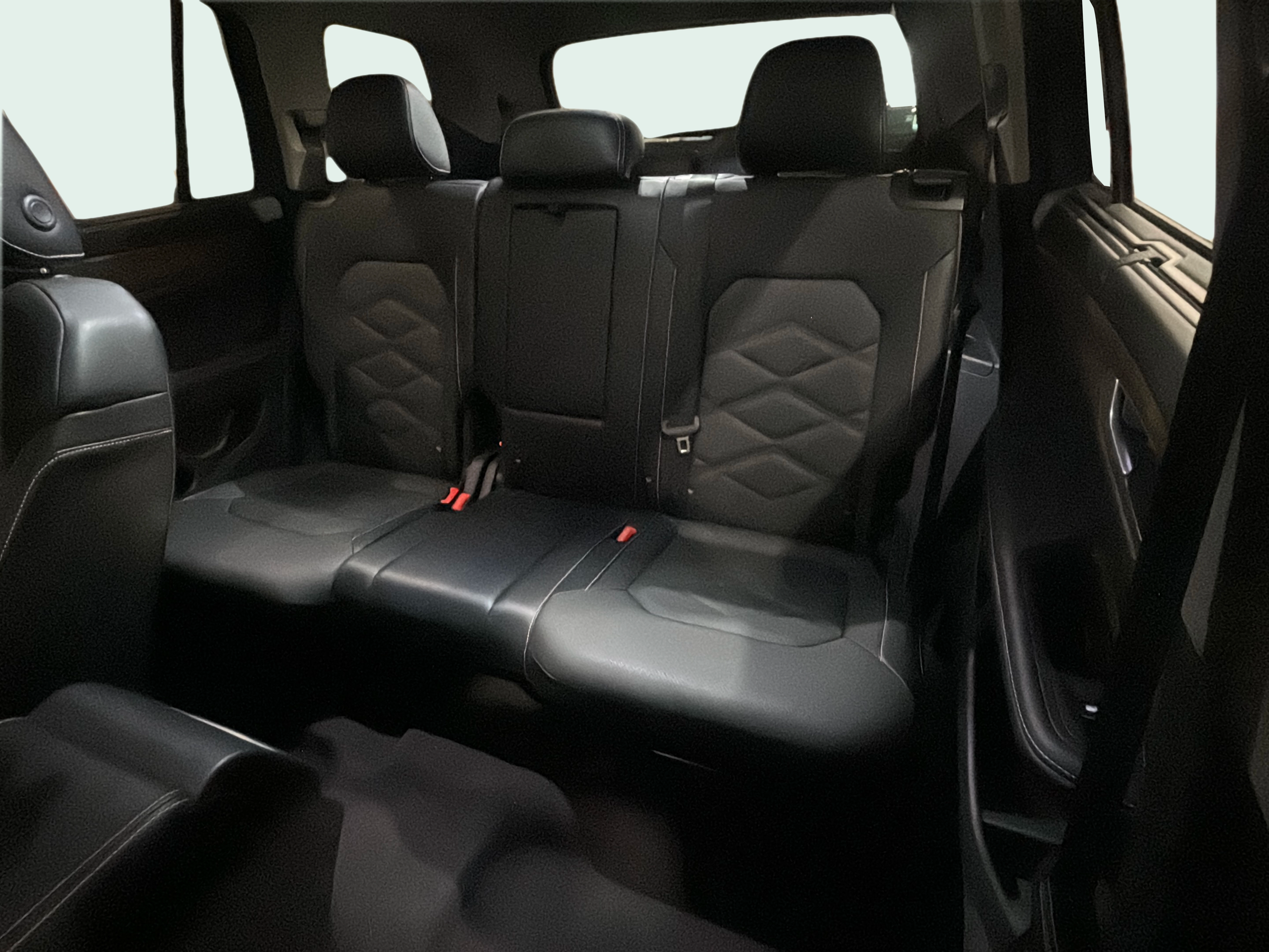 Vehicle interior 360 preview