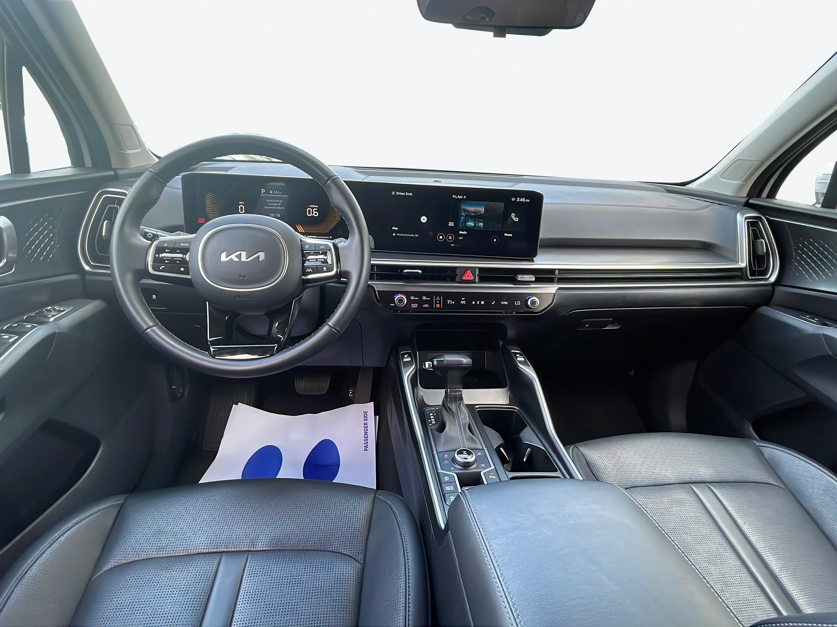 Vehicle interior 3