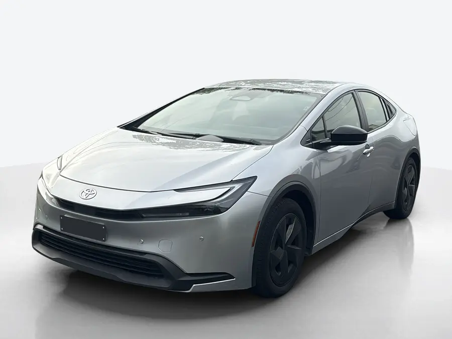 2024 Toyota Prius — image 1 of 8