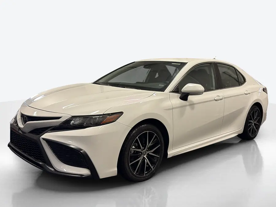 2024 Toyota Camry — image 1 of 5