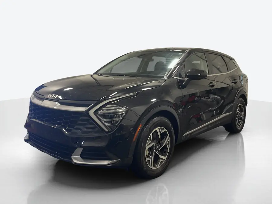 2024 Kia Sportage — image 1 of 7