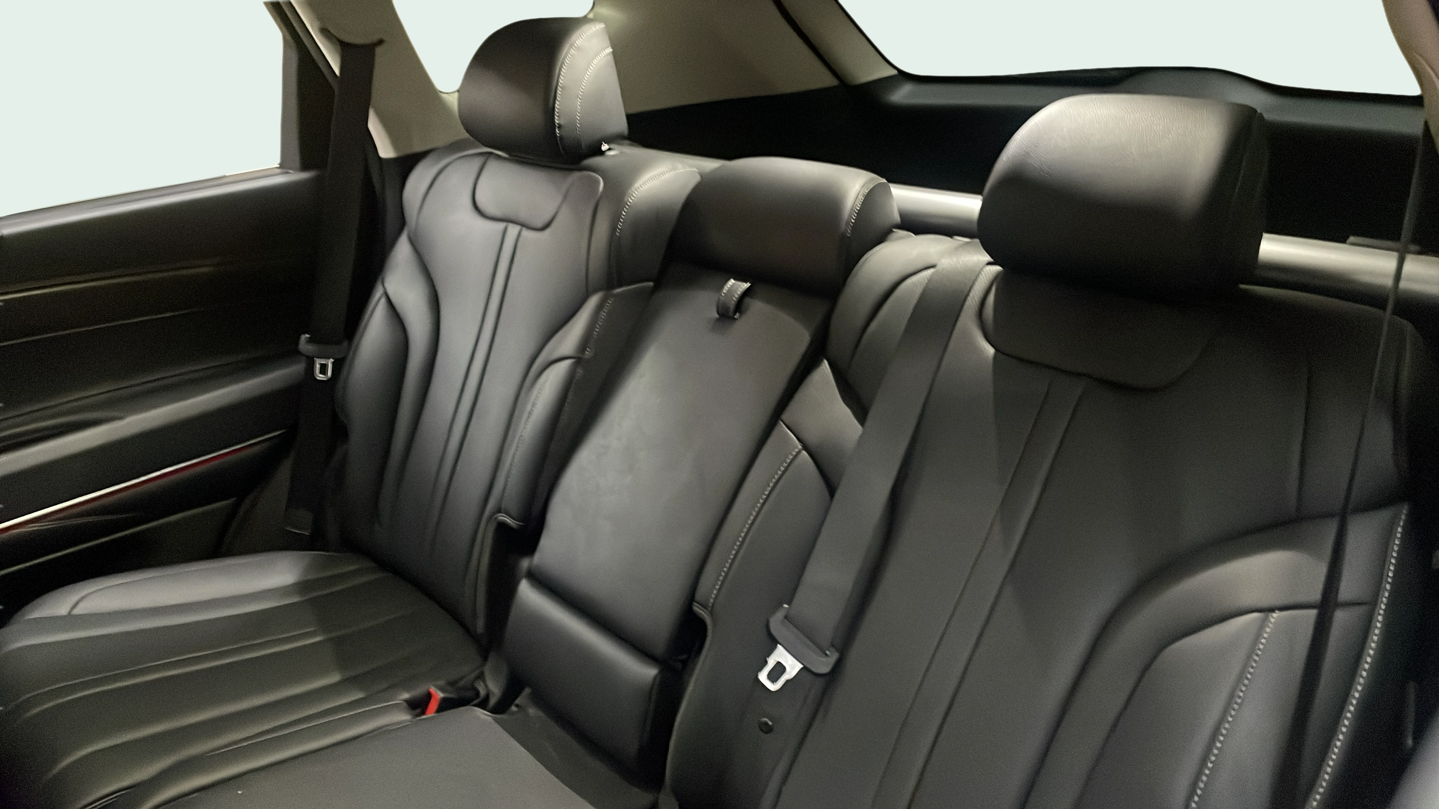 Vehicle interior 360 preview