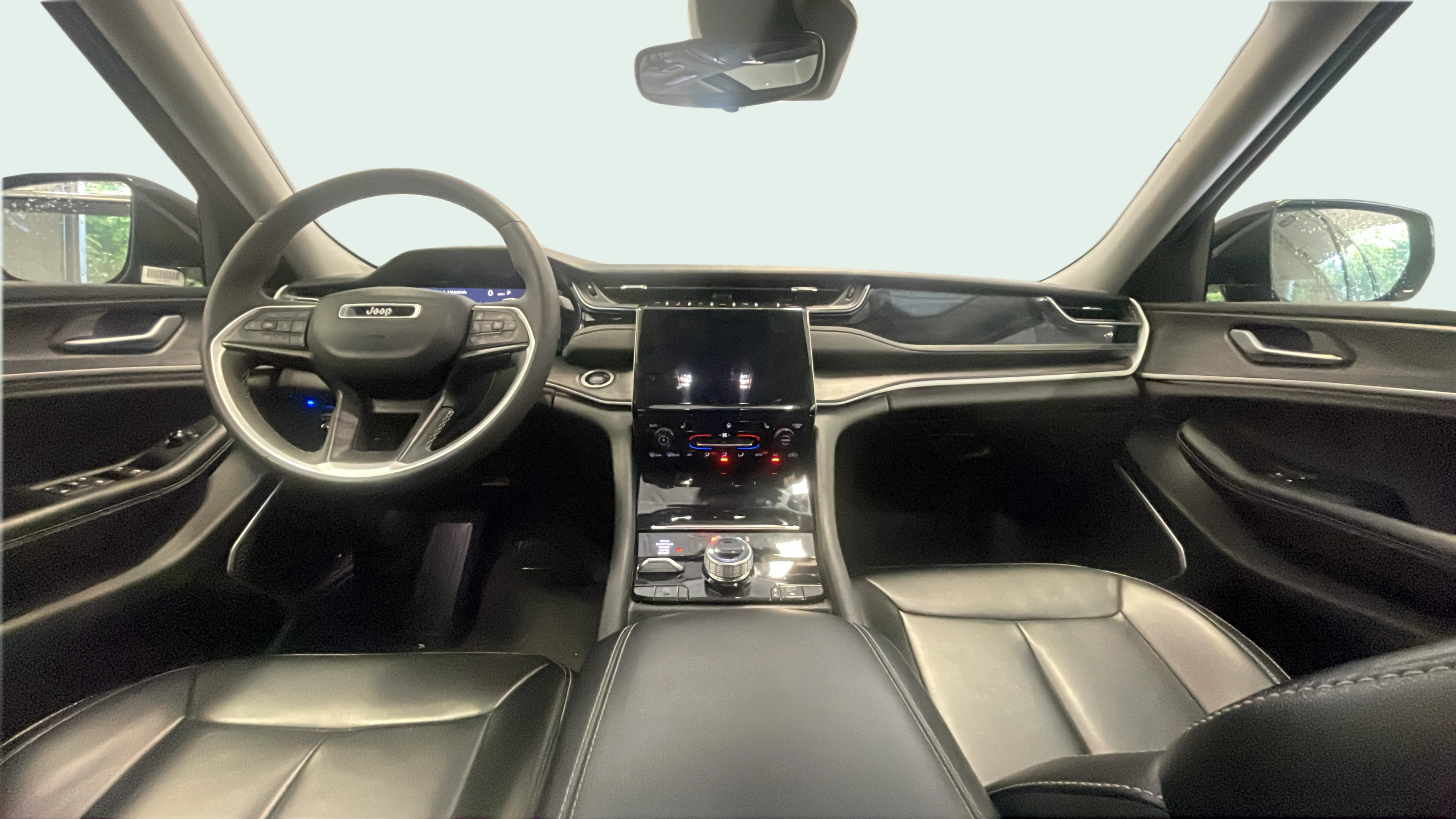 Vehicle interior 360 preview
