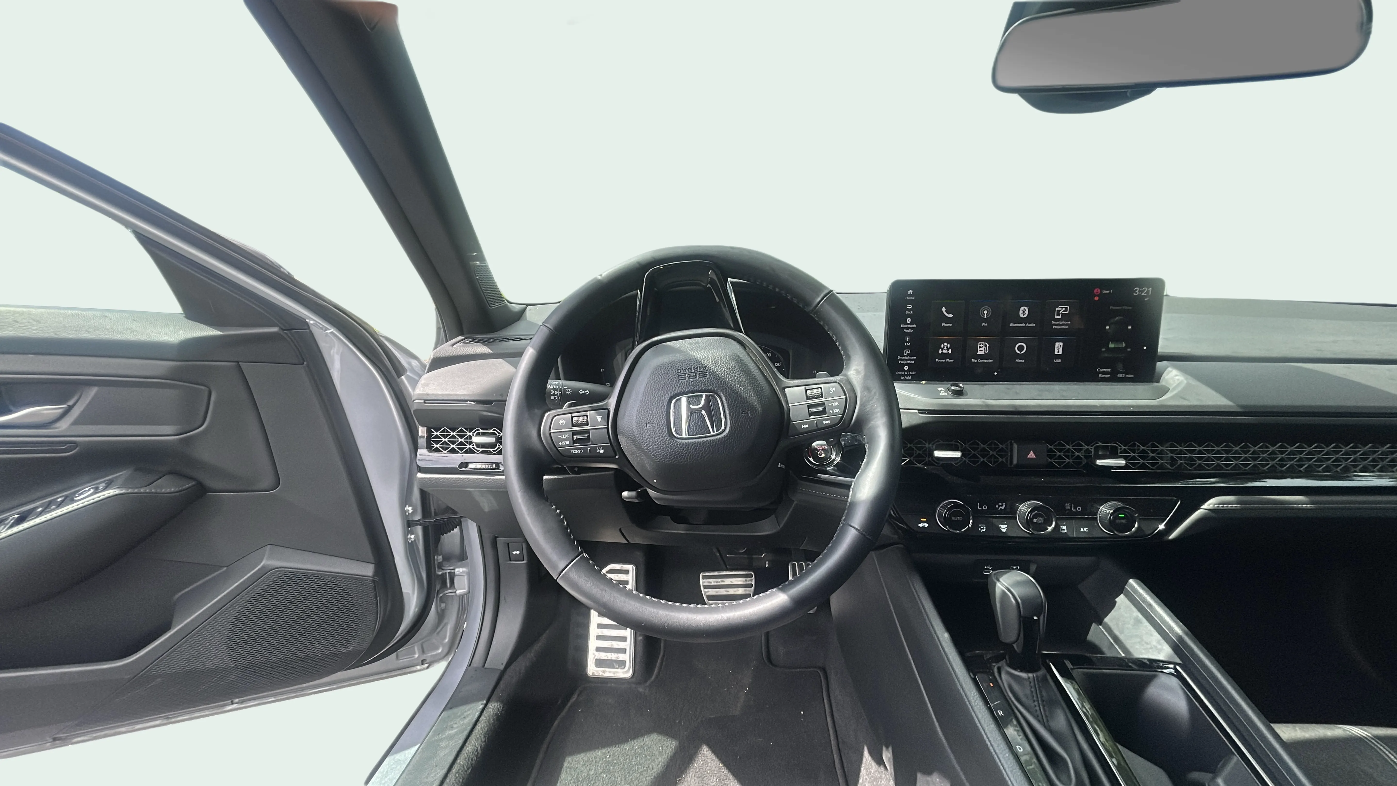 Vehicle interior 360 preview