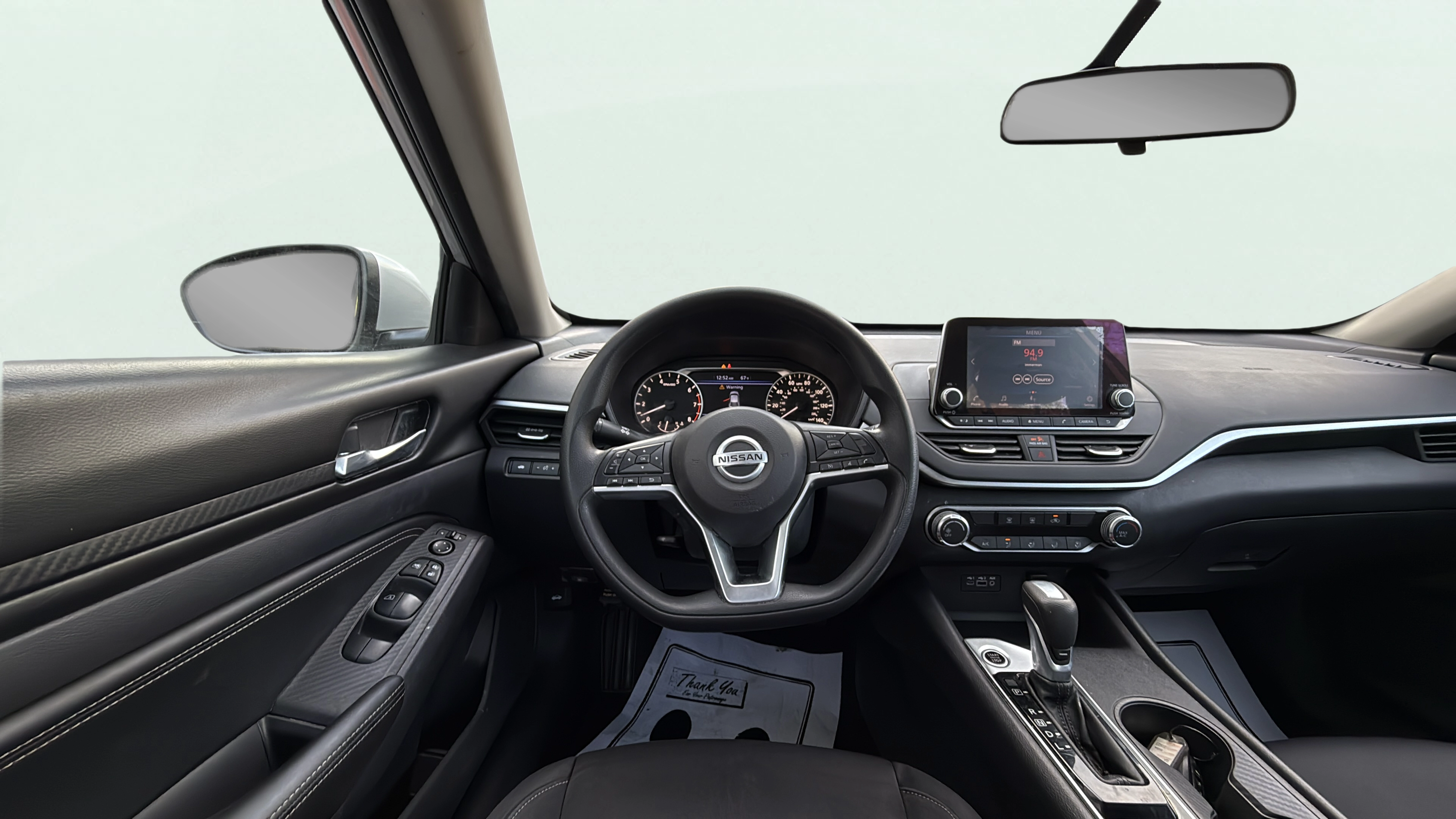 Vehicle interior 360 preview