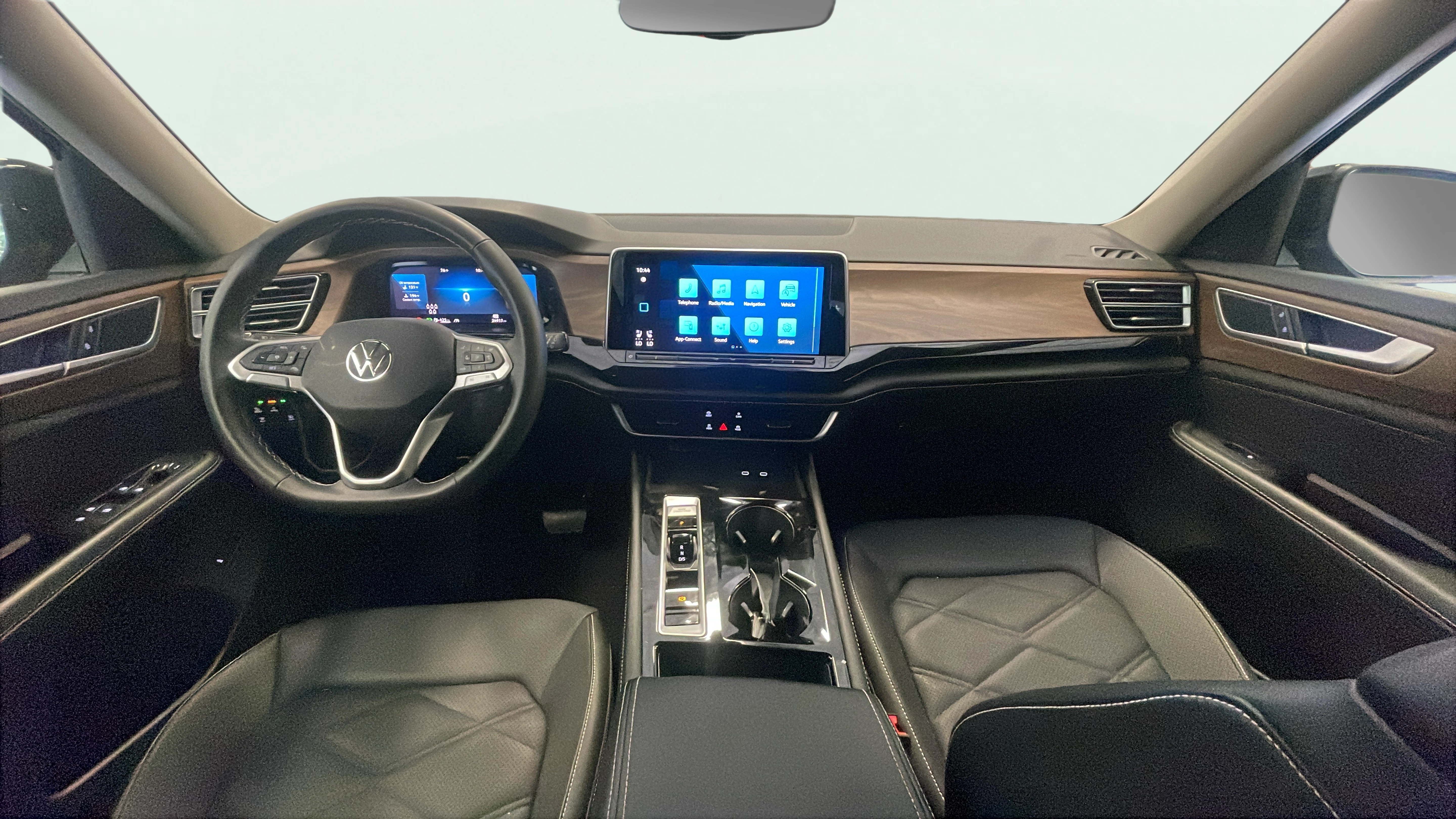 Vehicle interior 360 preview