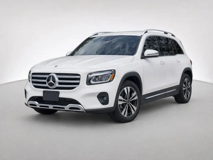 2025 Mercedes-Benz GLB — image 1 of 8