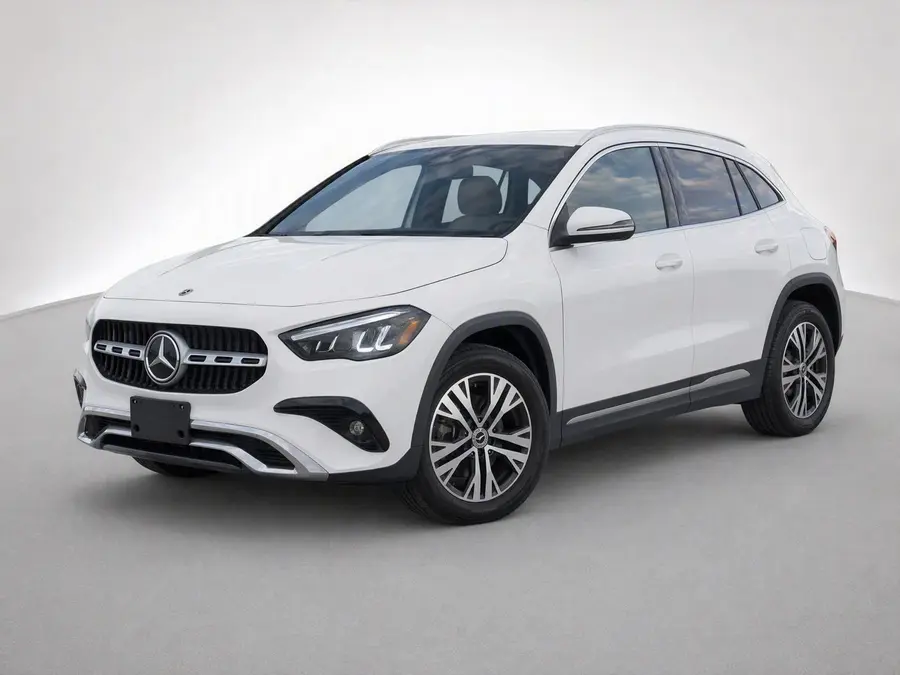 2025 Mercedes-Benz GLA — image 1 of 8