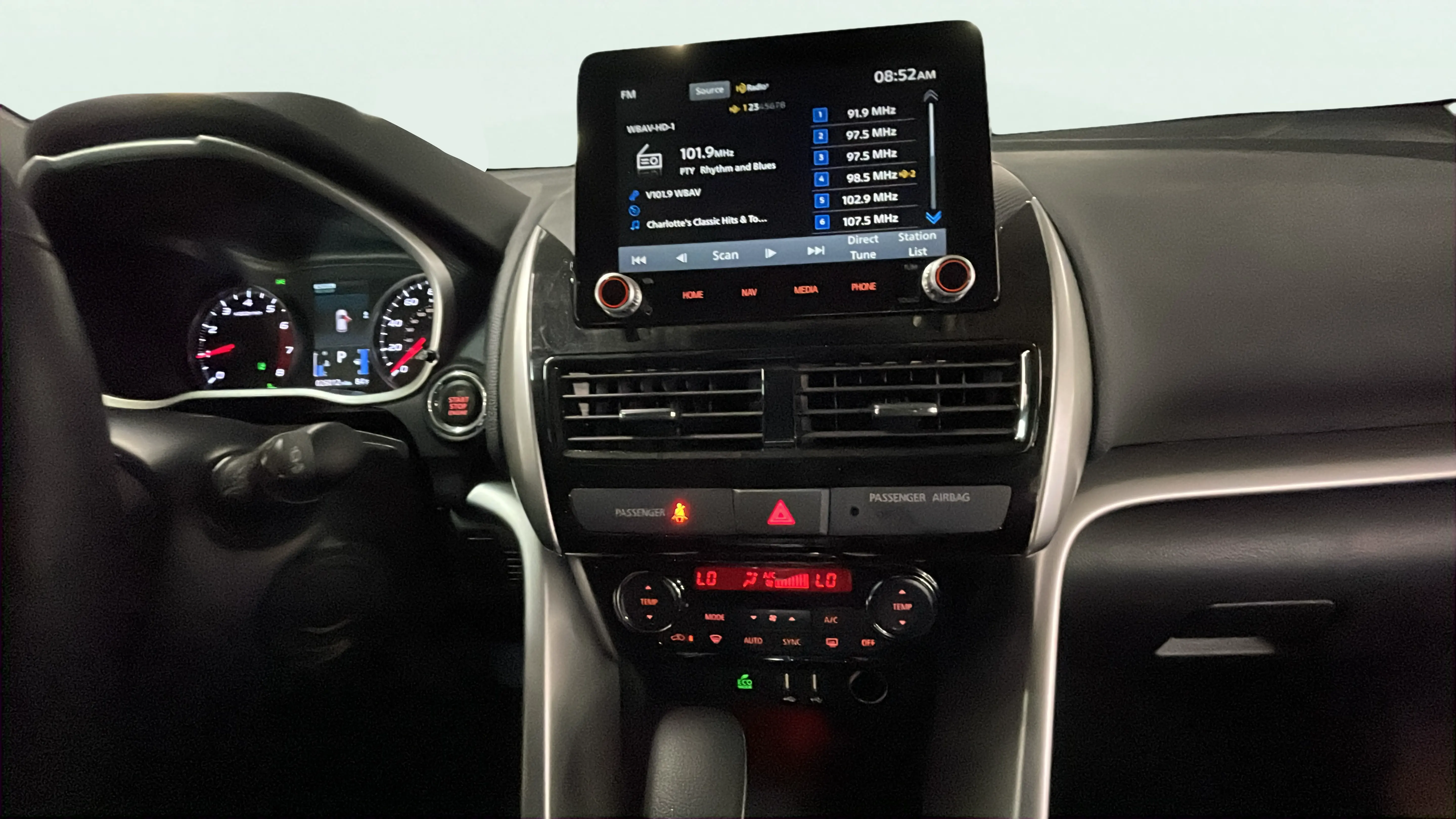Vehicle interior 360 preview