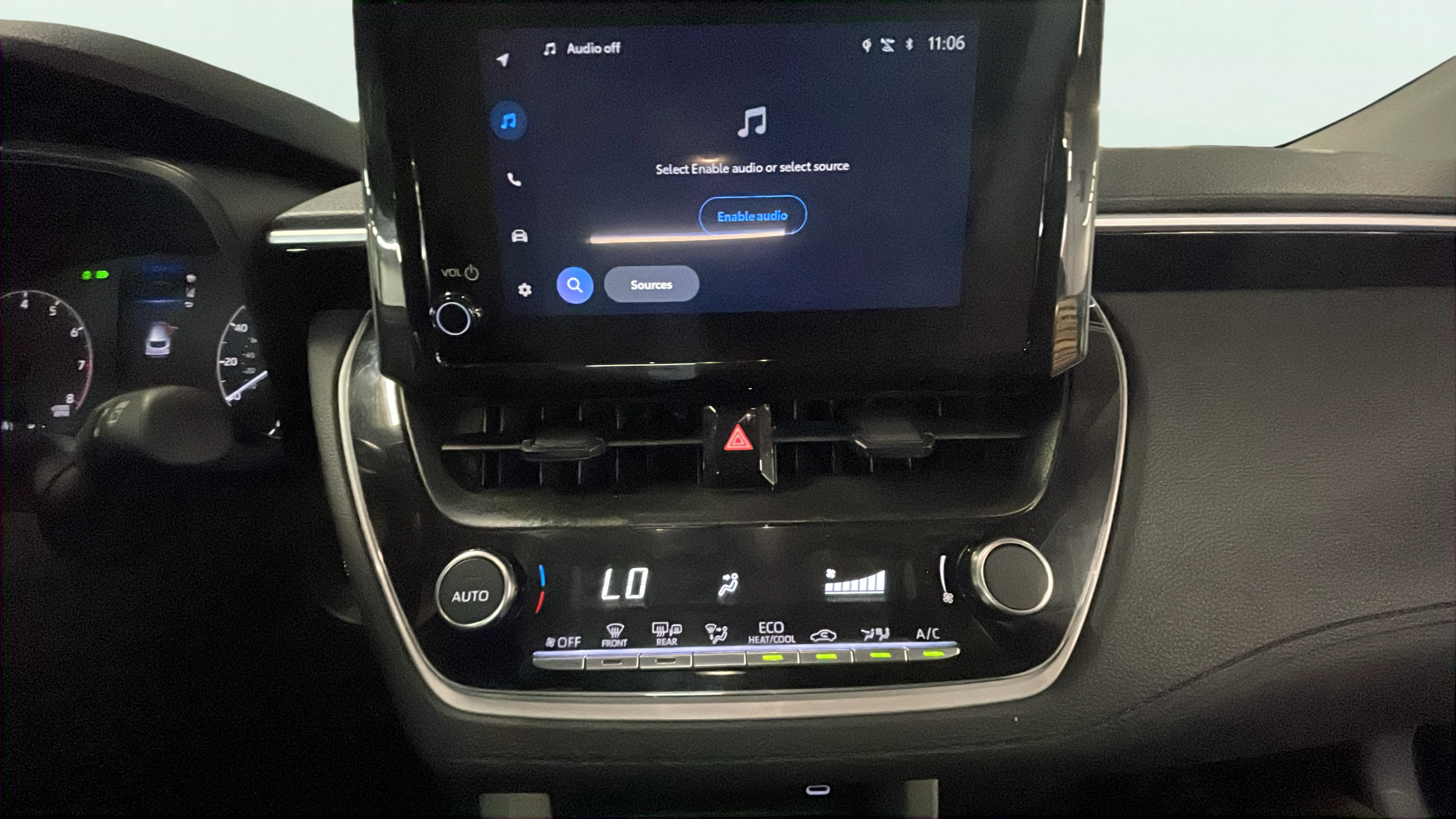 Vehicle interior 360 preview