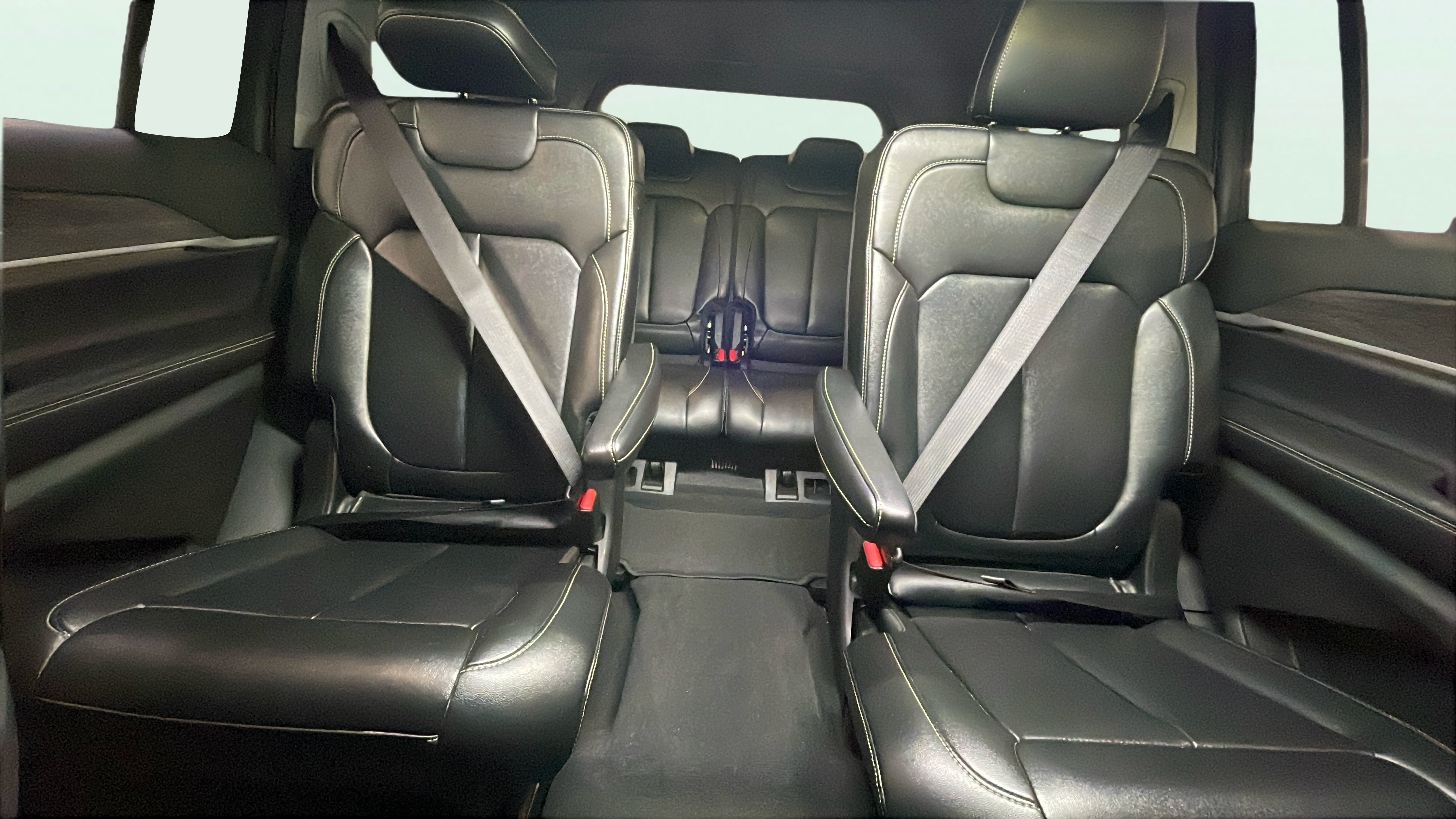 Vehicle interior 2