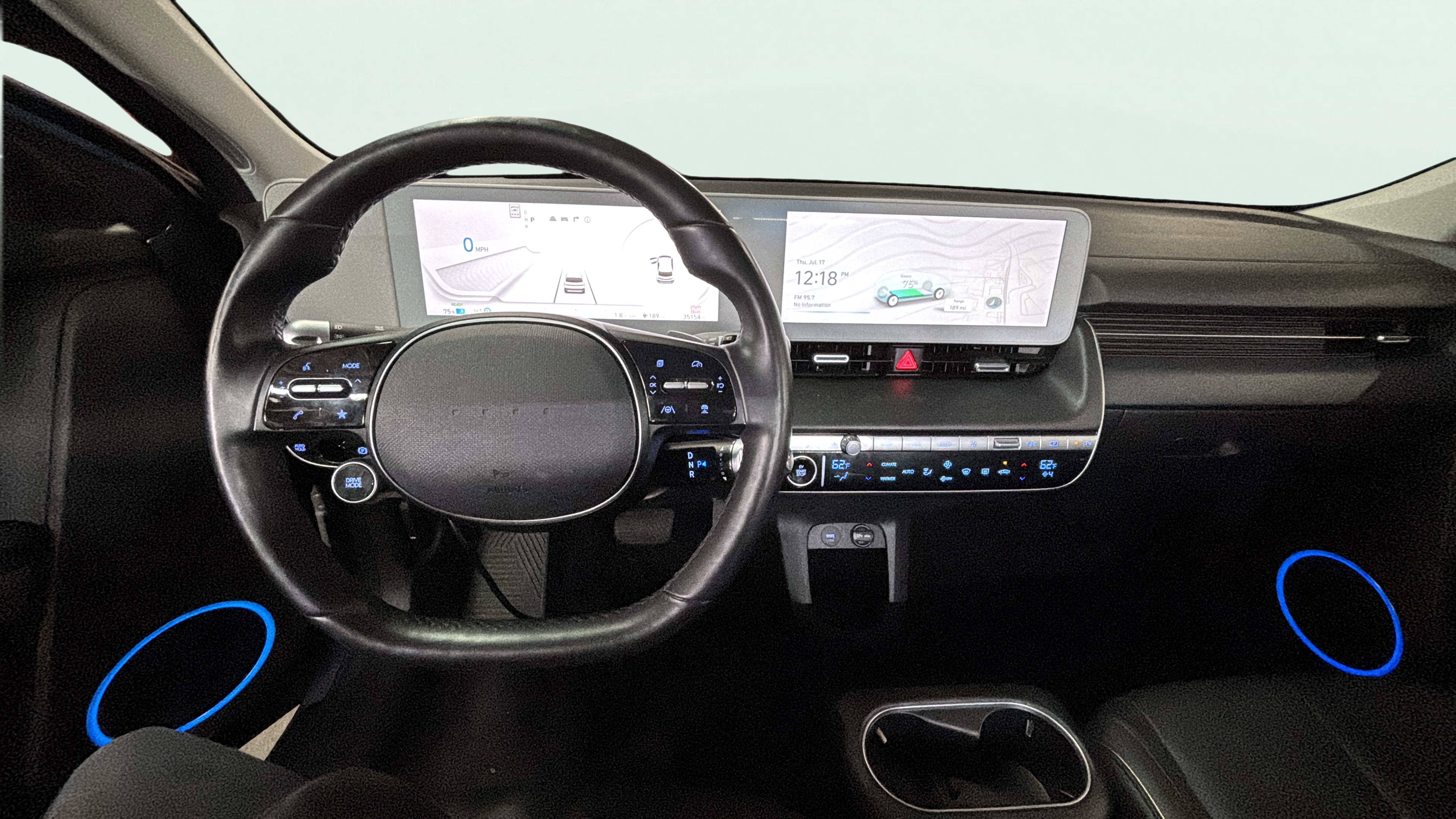 Vehicle interior 360 preview