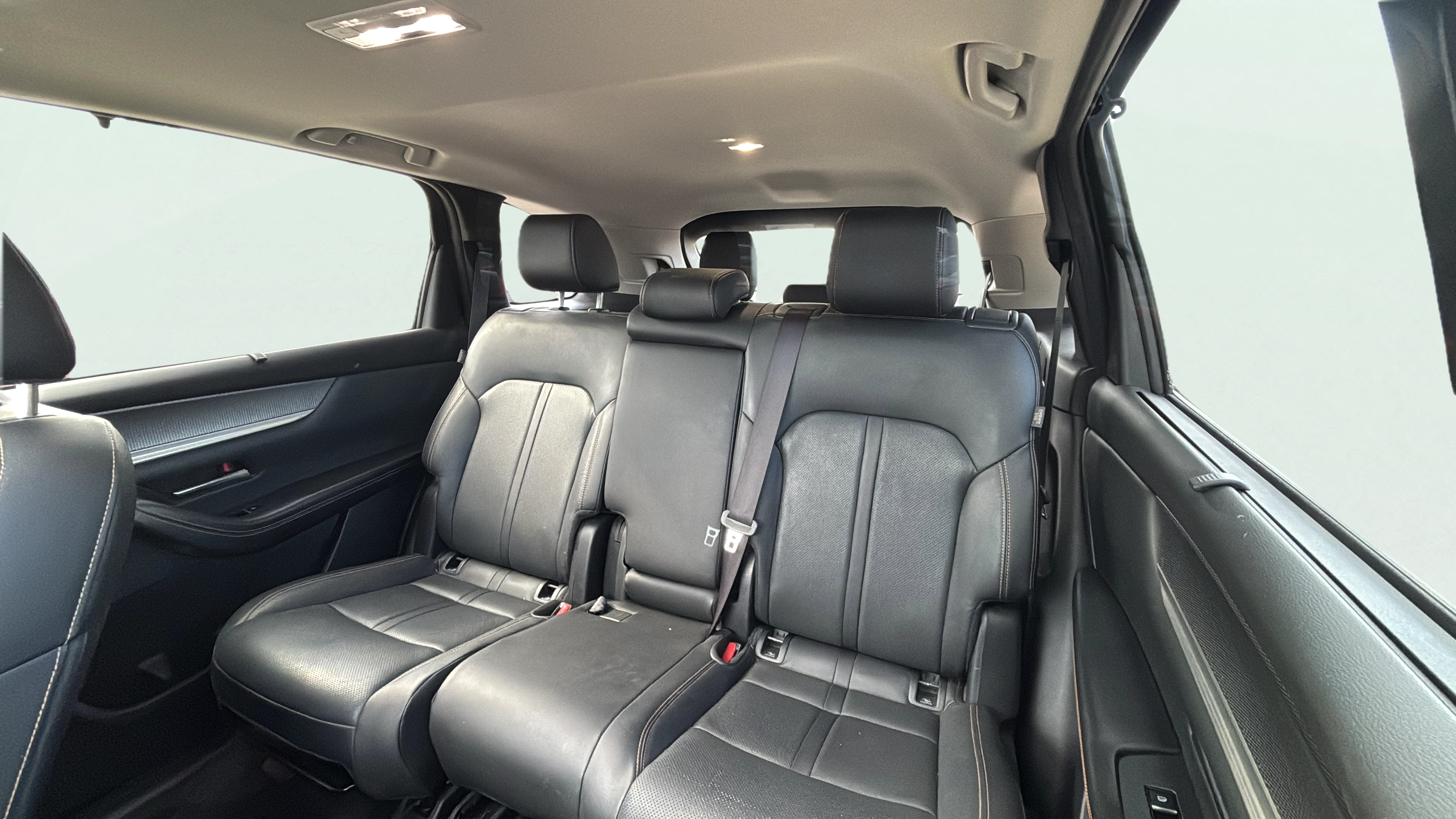 Vehicle interior 2