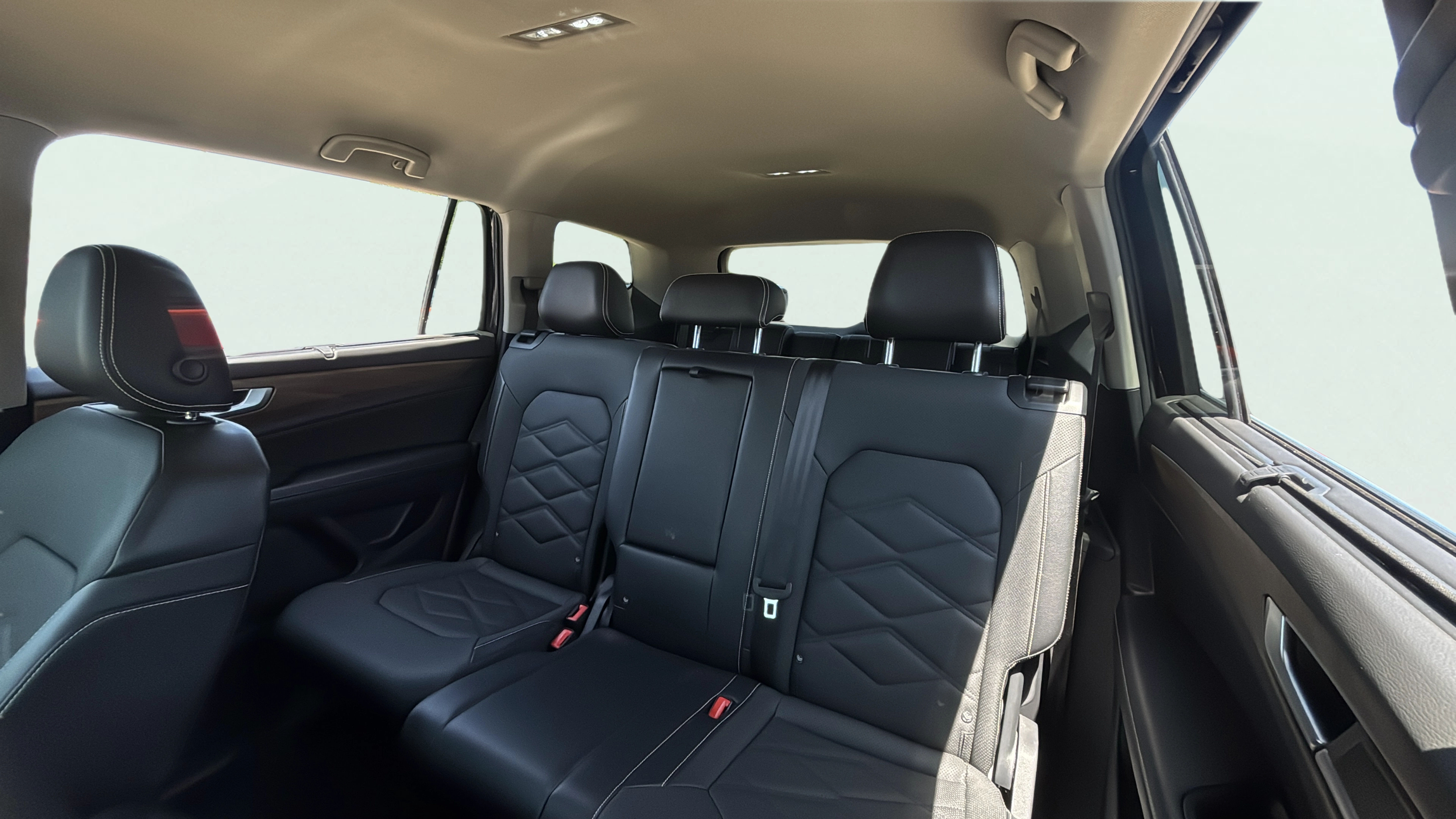 Vehicle interior 2