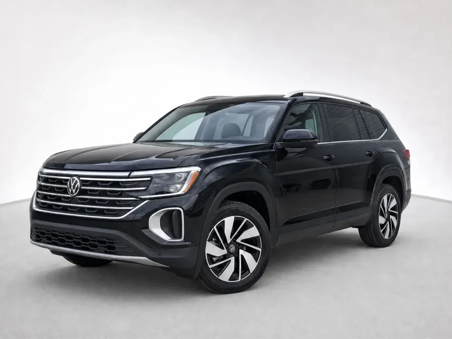 2024 Volkswagen Atlas — image 1 of 9