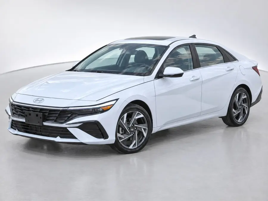 2025 Hyundai Elantra — image 1 of 9