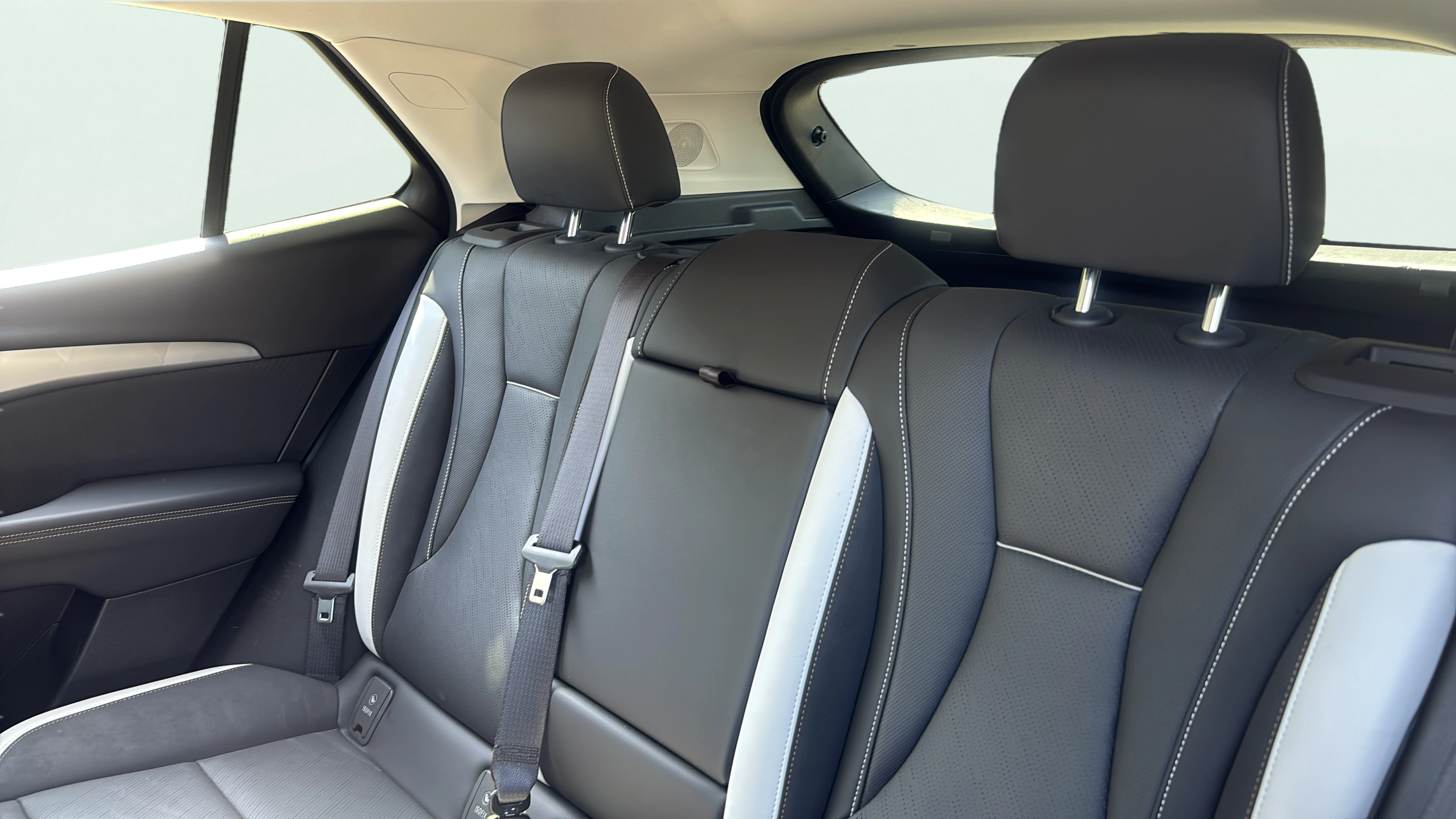 Vehicle interior 2