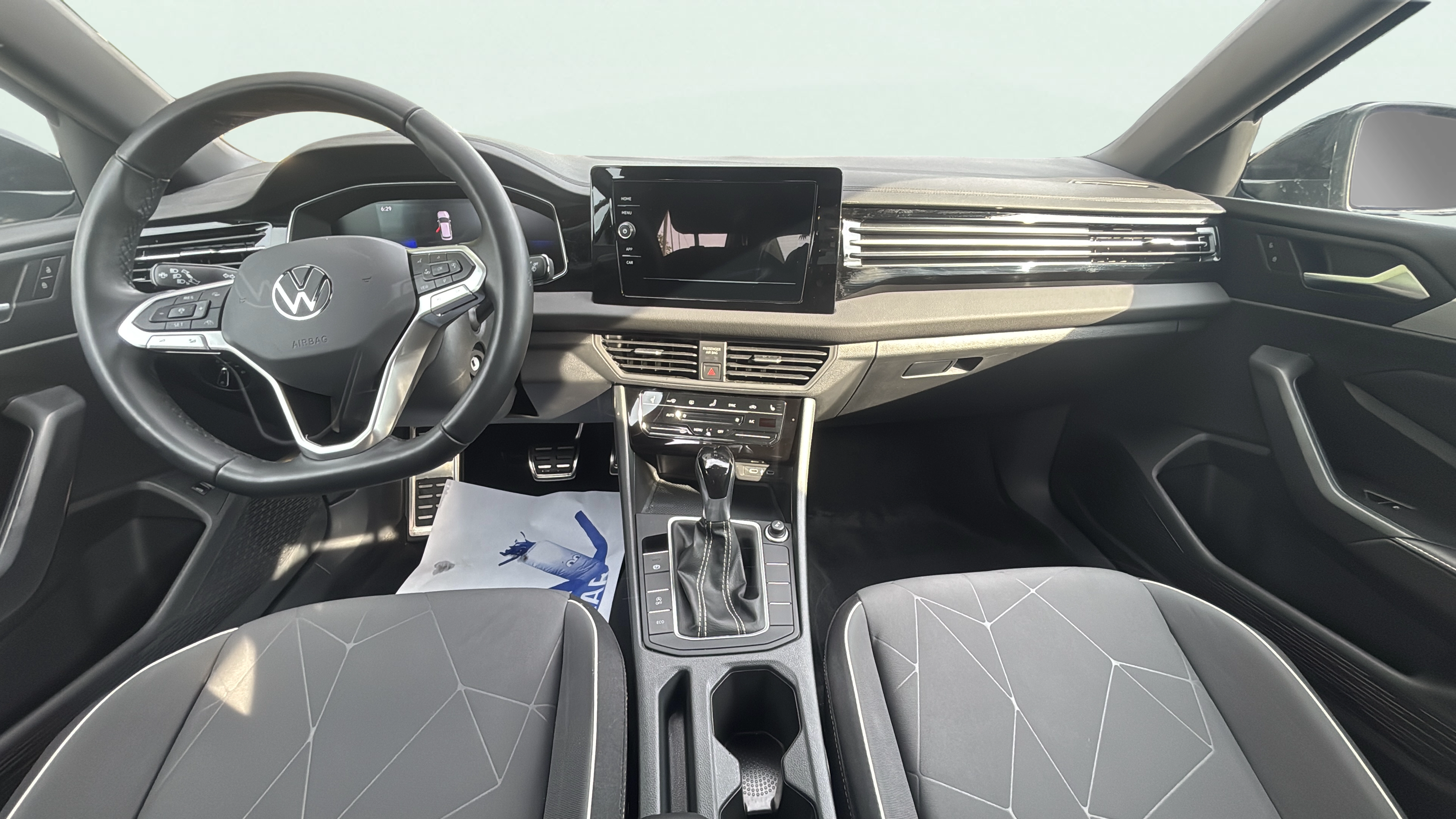 Vehicle interior 2