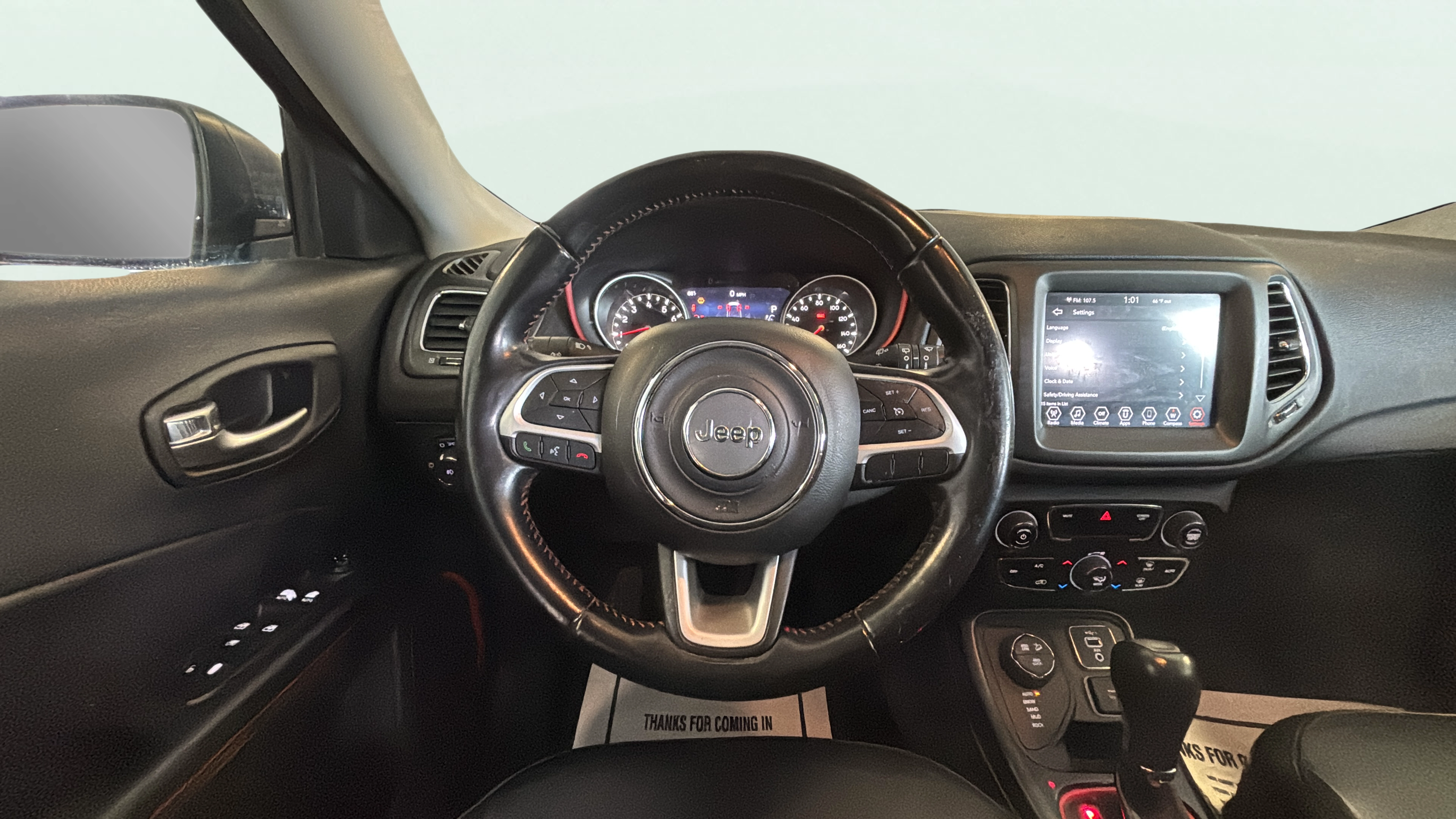 Vehicle interior 360 preview