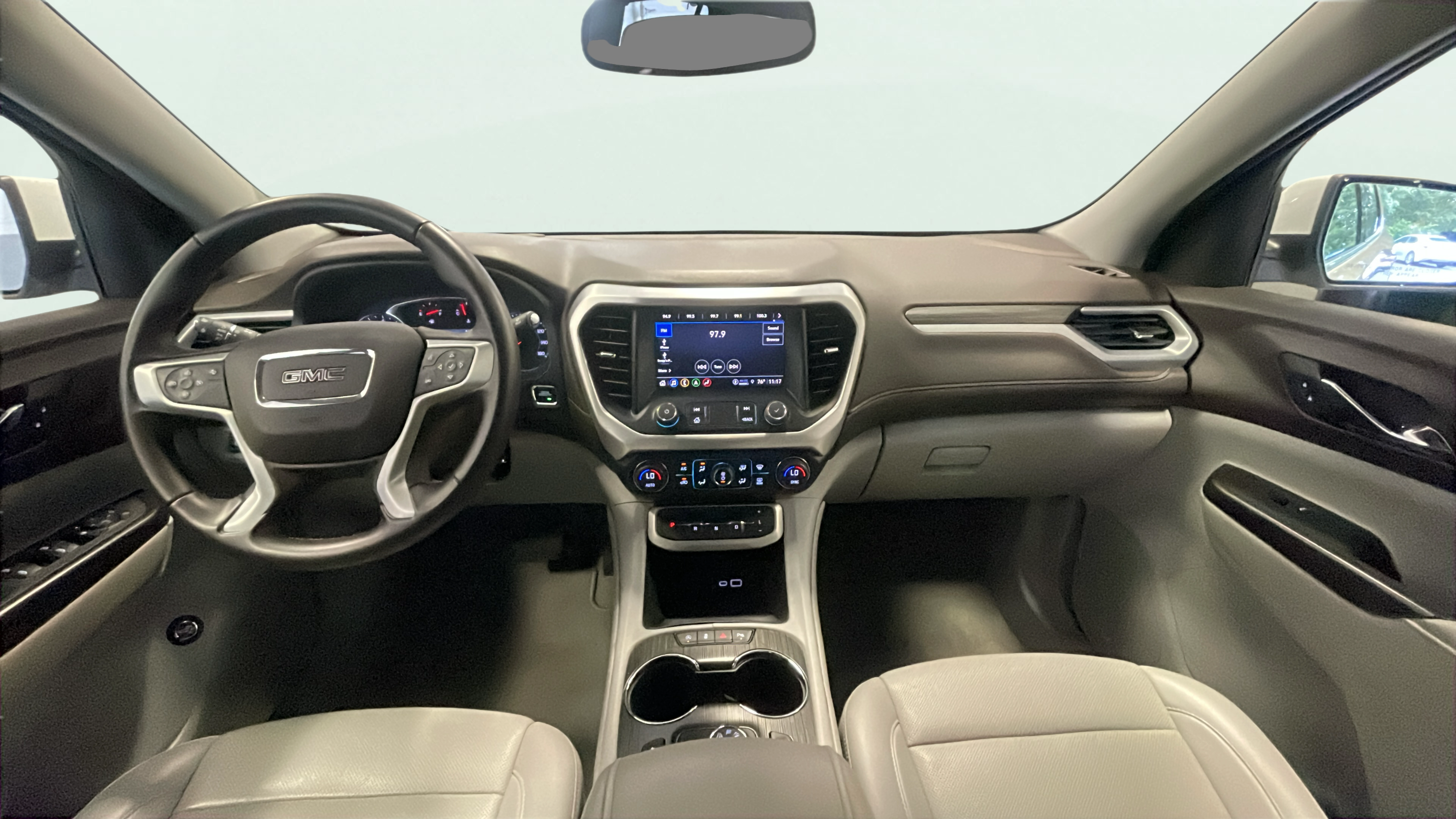 Vehicle interior 360 preview