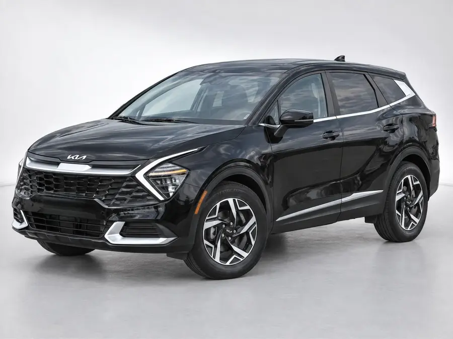 2024 Kia Sportage — image 1 of 9