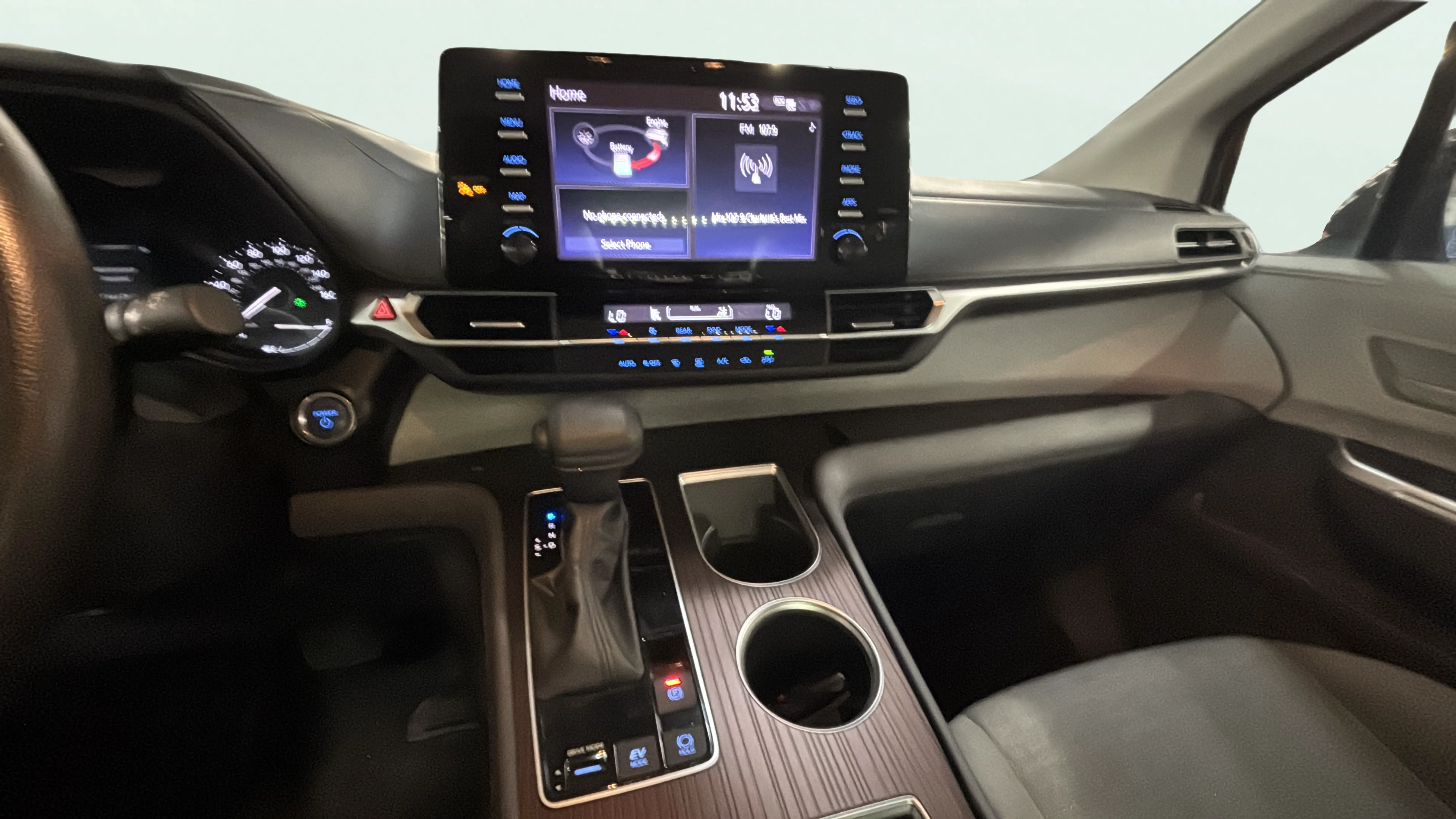 Vehicle interior 360 preview