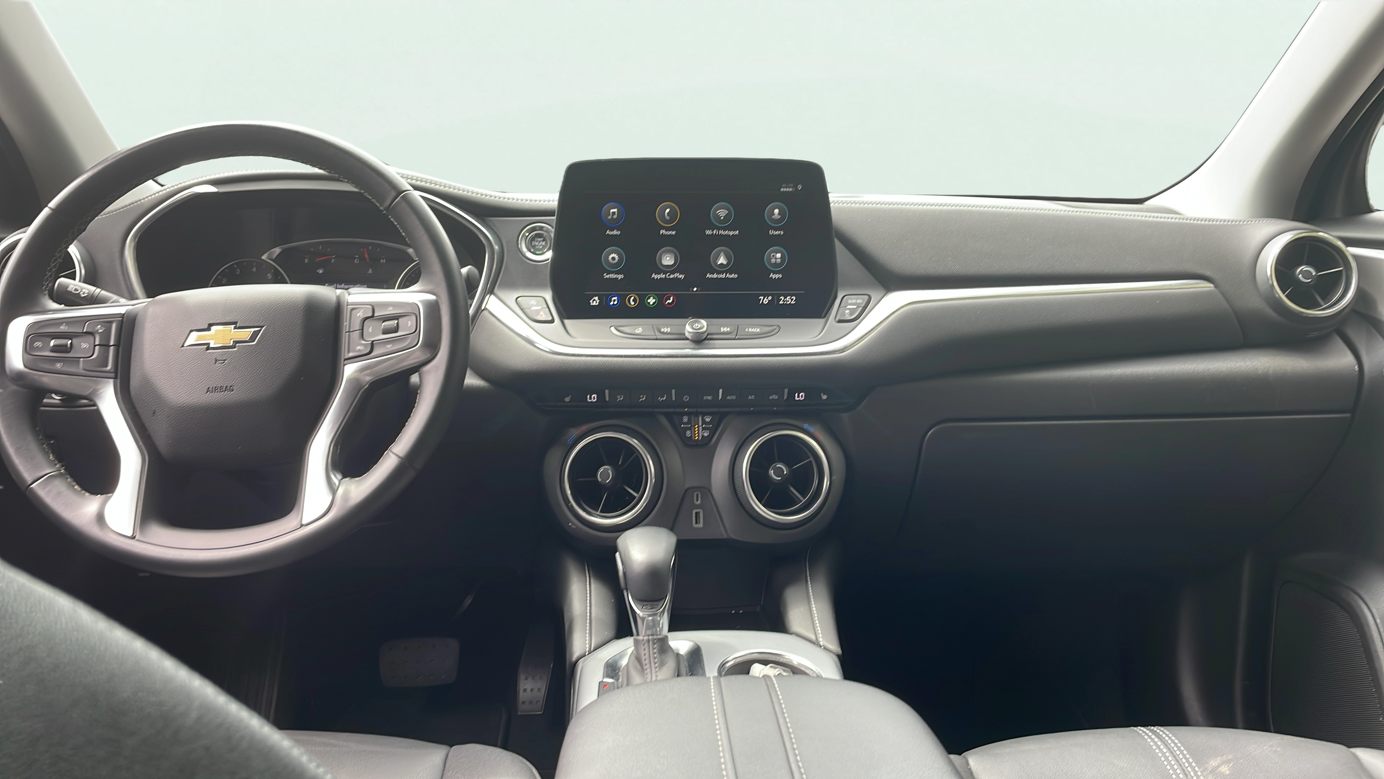 Vehicle interior 360 preview