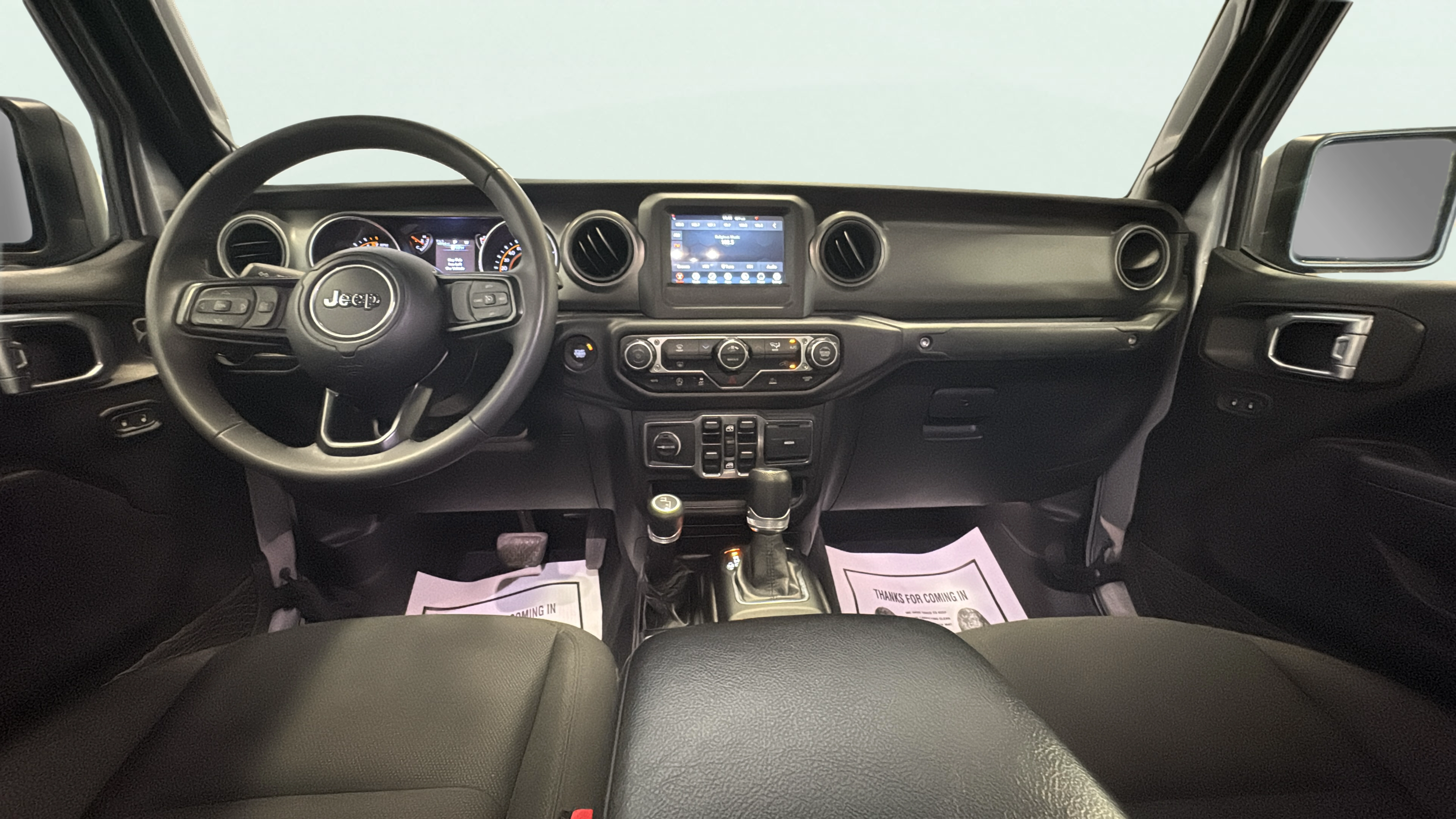 Vehicle interior 360 preview