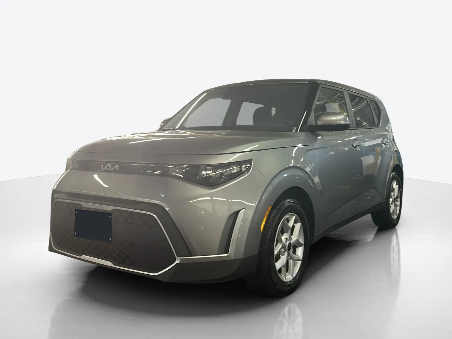 2024 Kia Soul — image 1 of 8