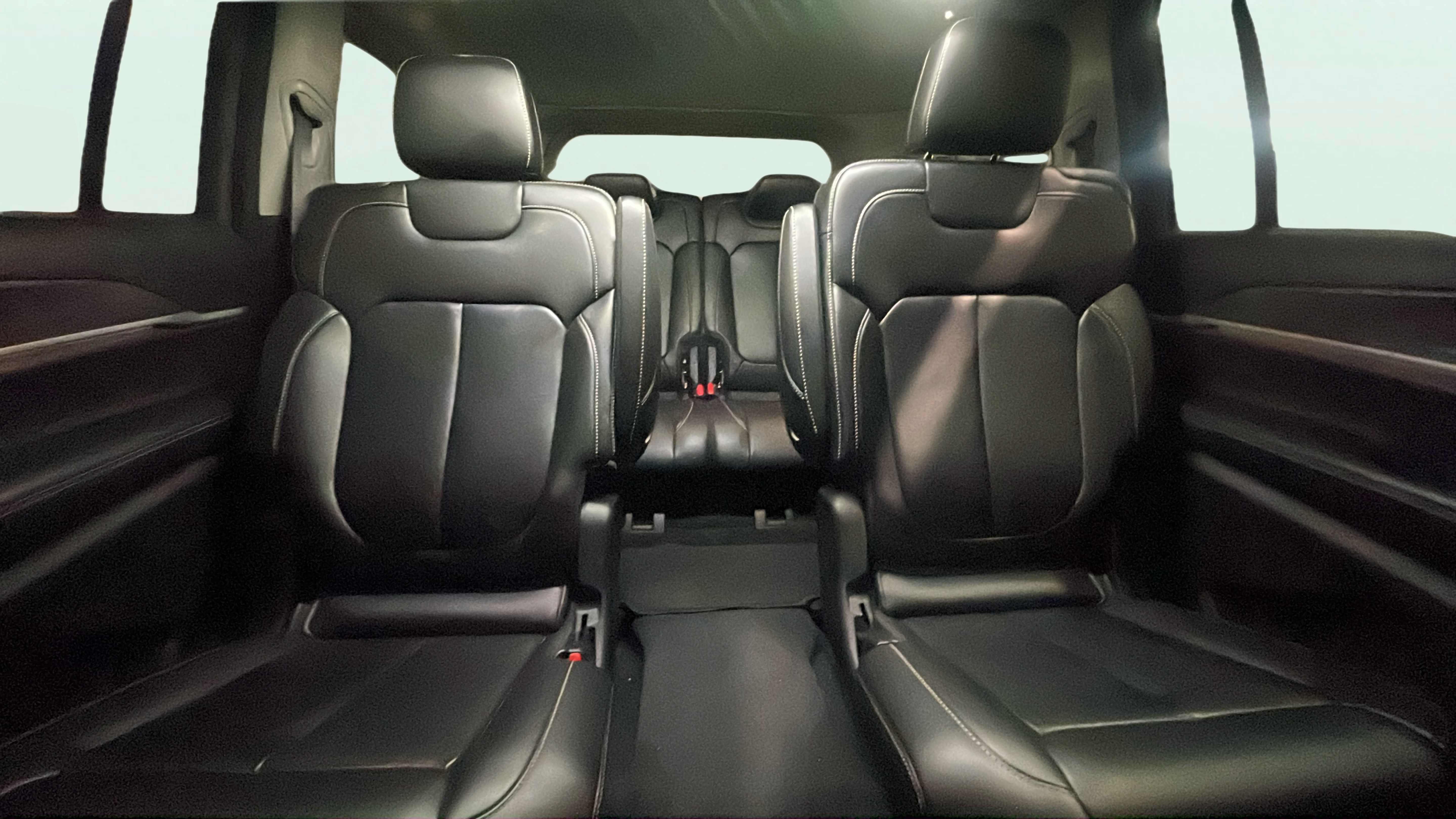 Vehicle interior 360 preview