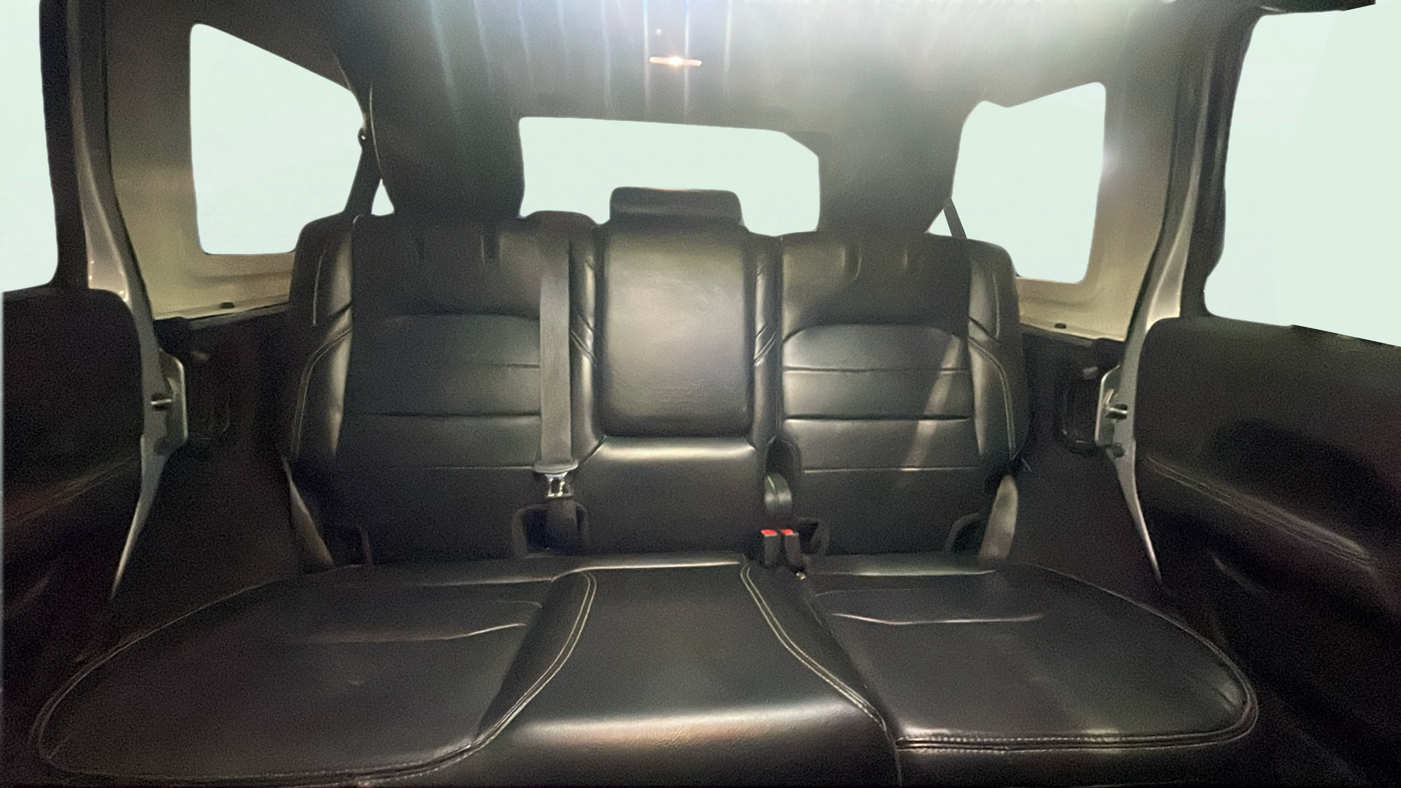 Vehicle interior 360 preview