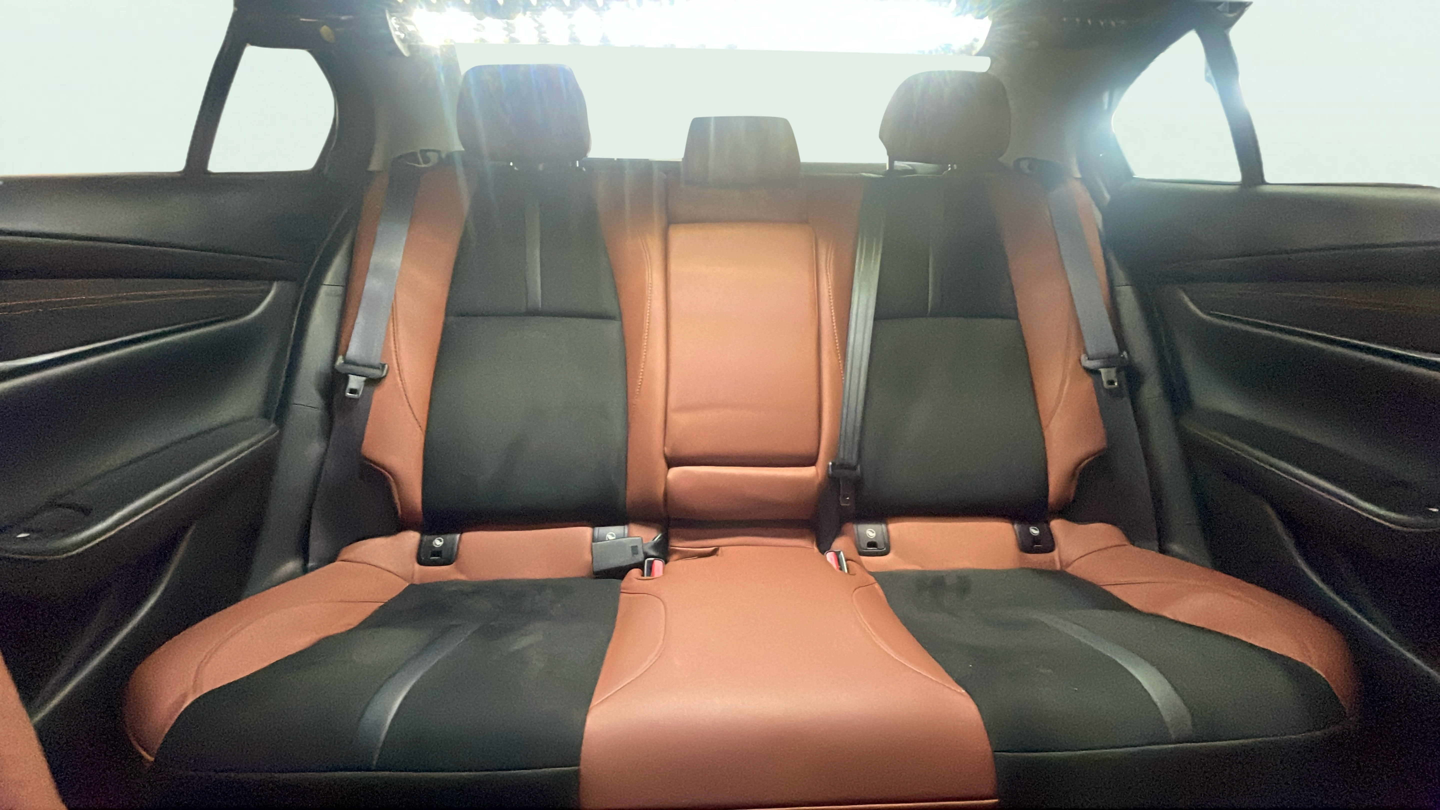 Vehicle interior 360 preview