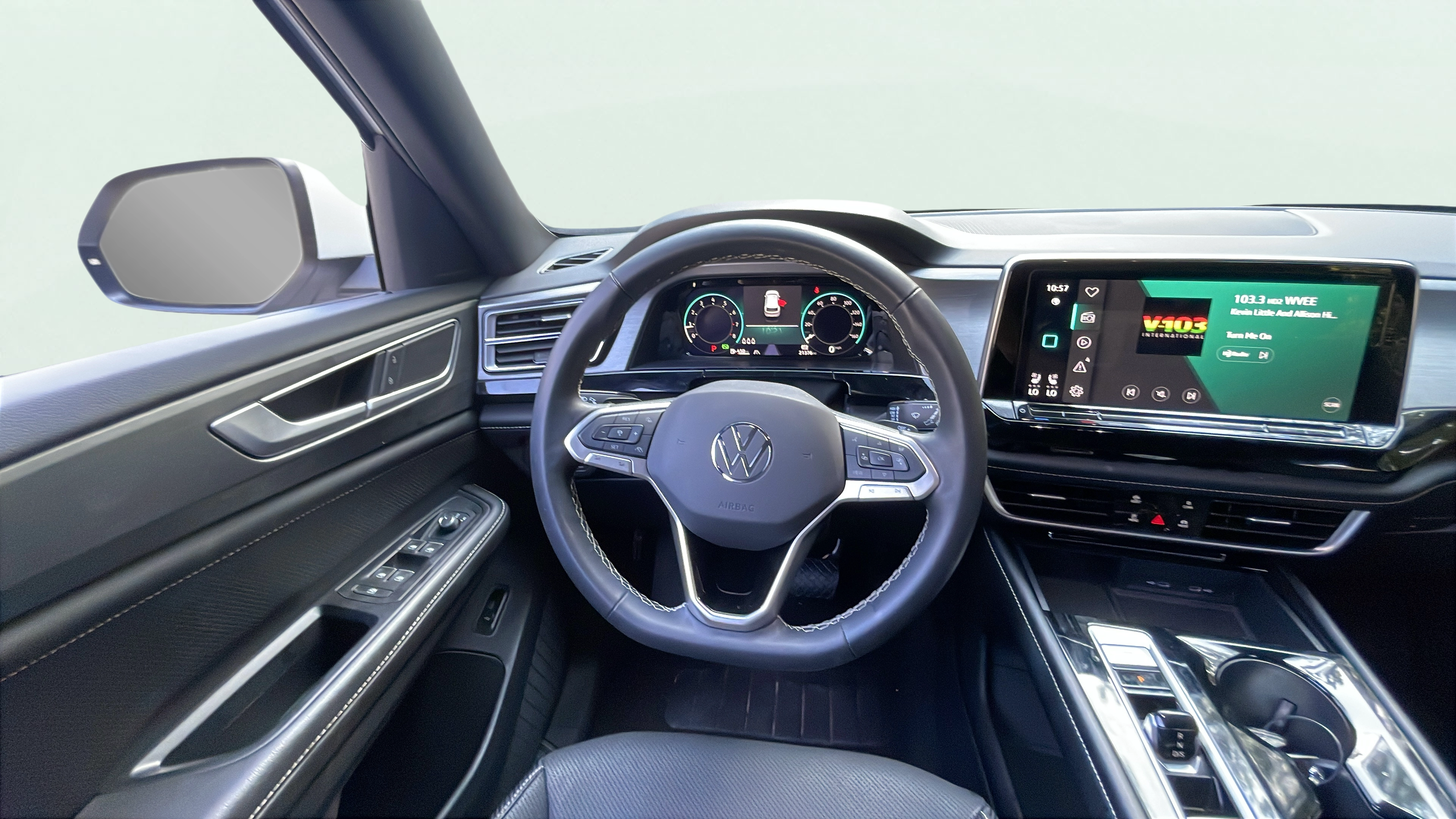 Vehicle interior 360 preview