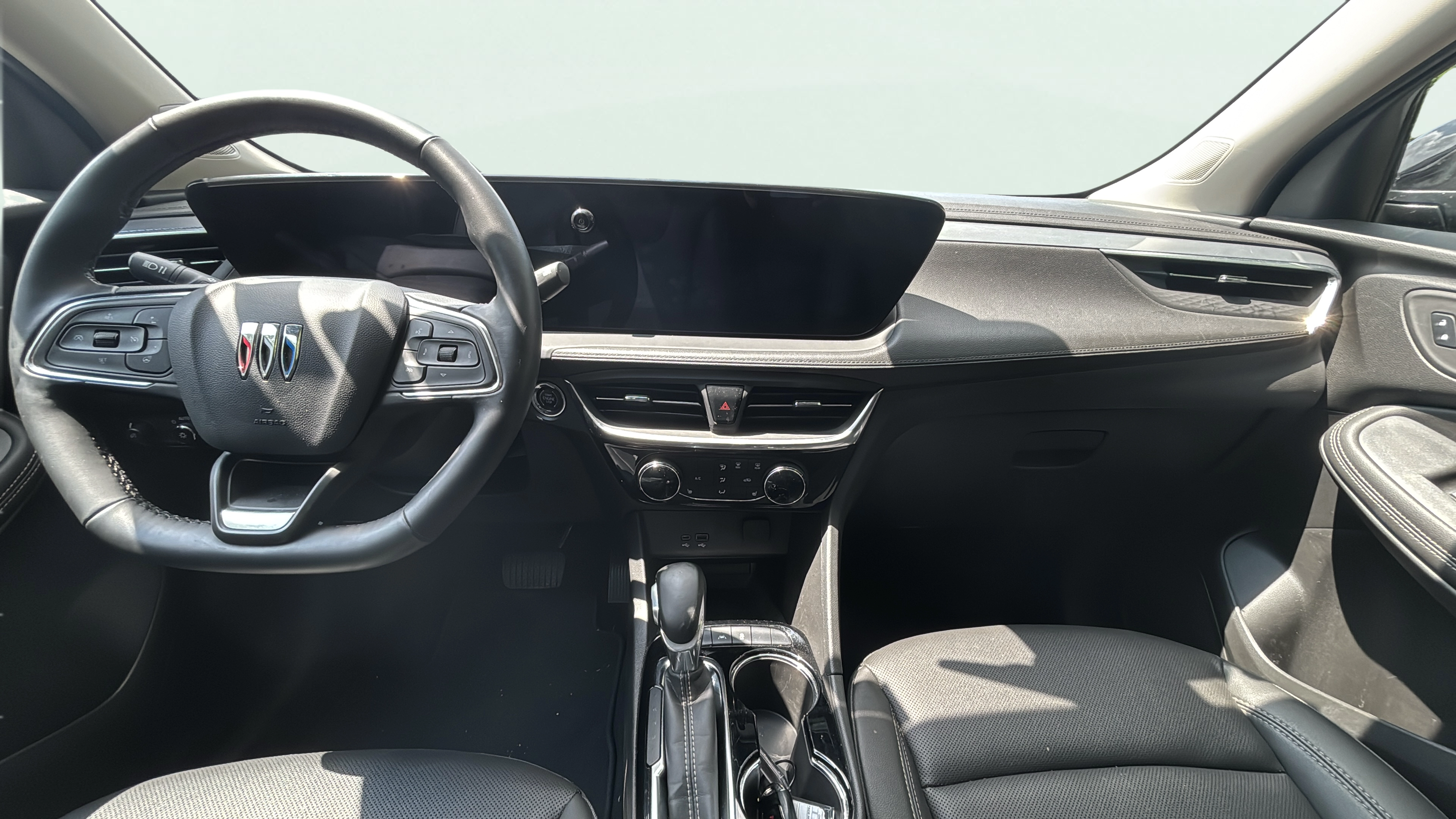 Vehicle interior 360 preview