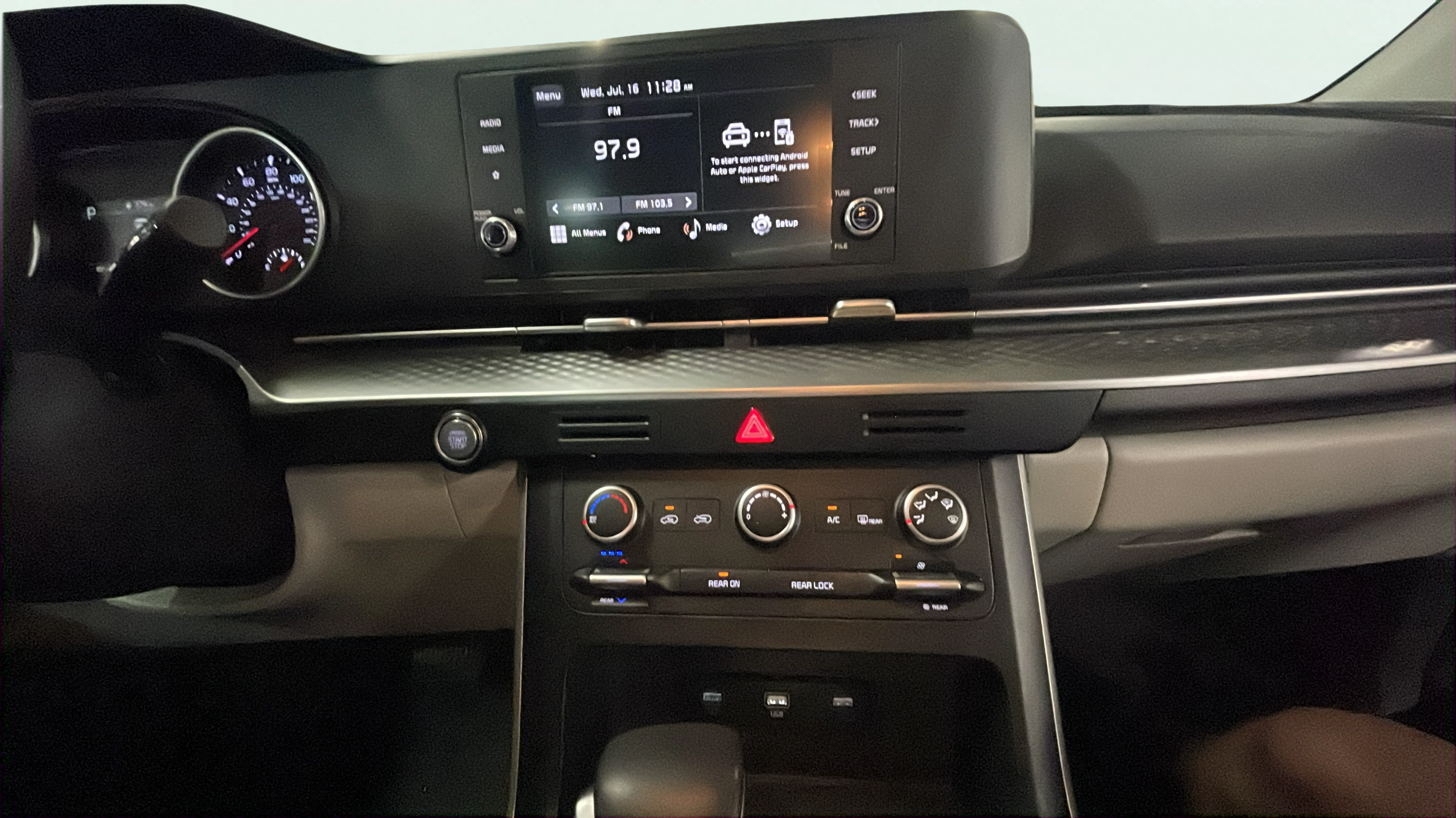 Vehicle interior 360 preview