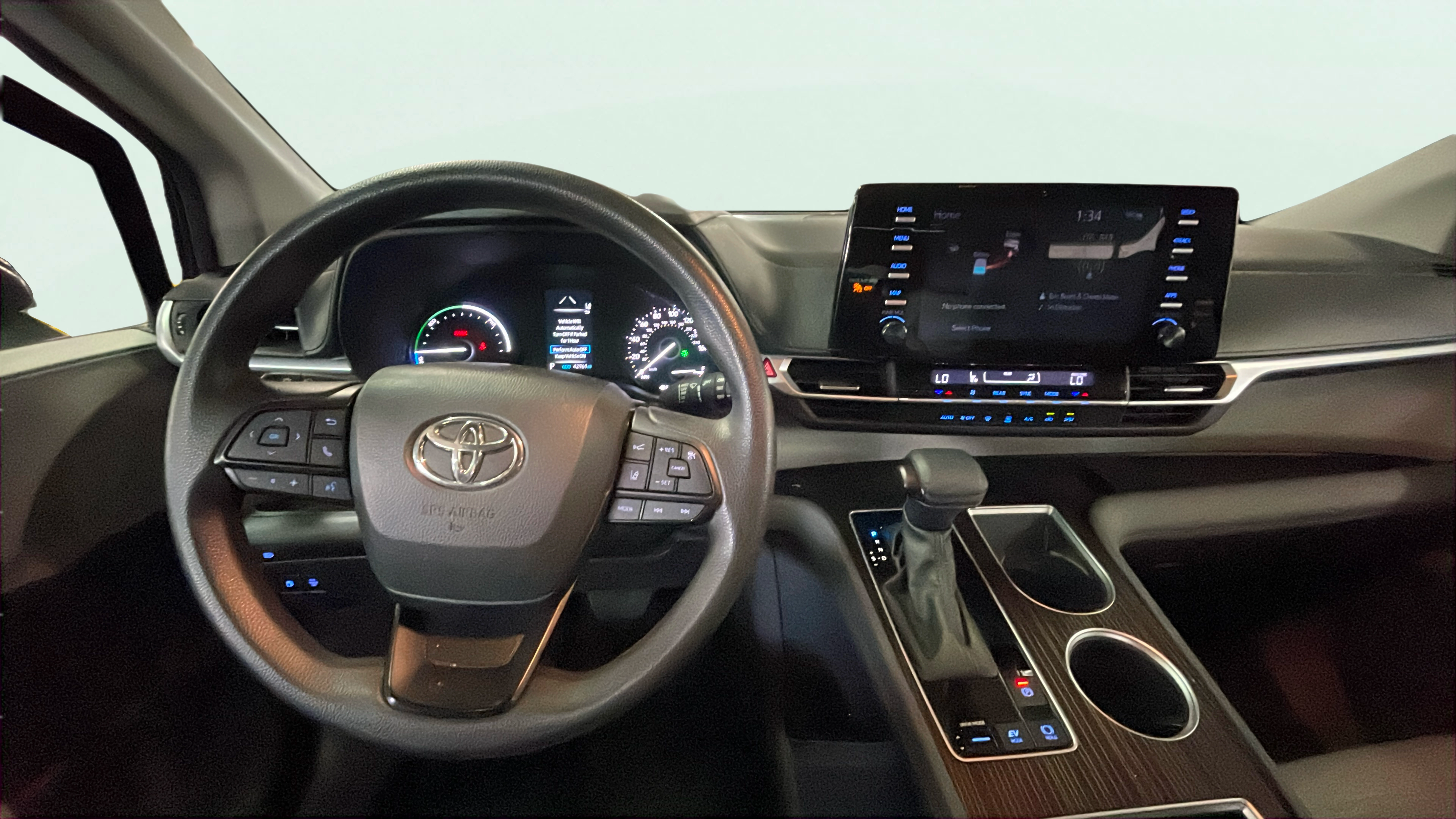 Vehicle interior 360 preview