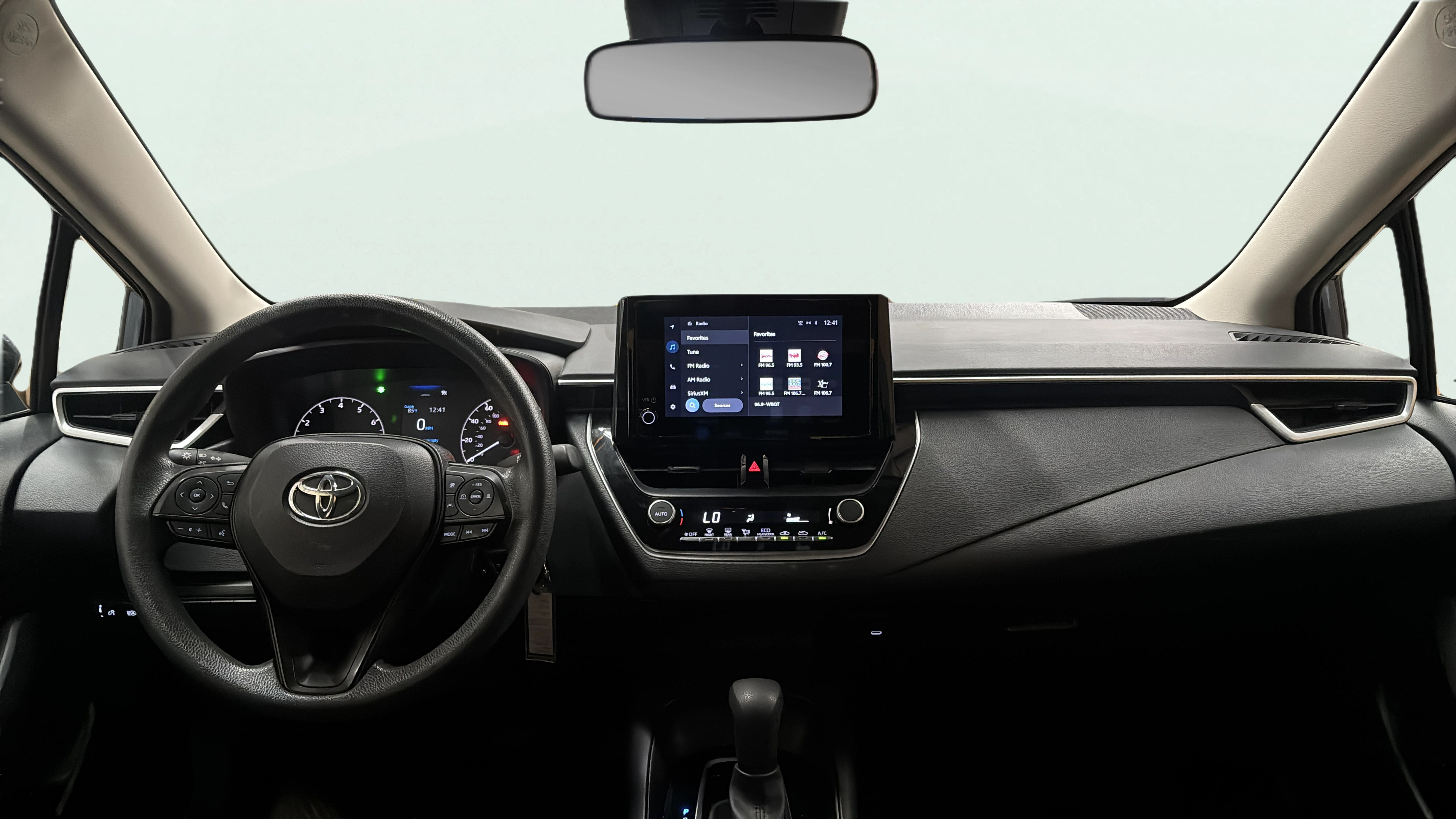 Vehicle interior 360 preview