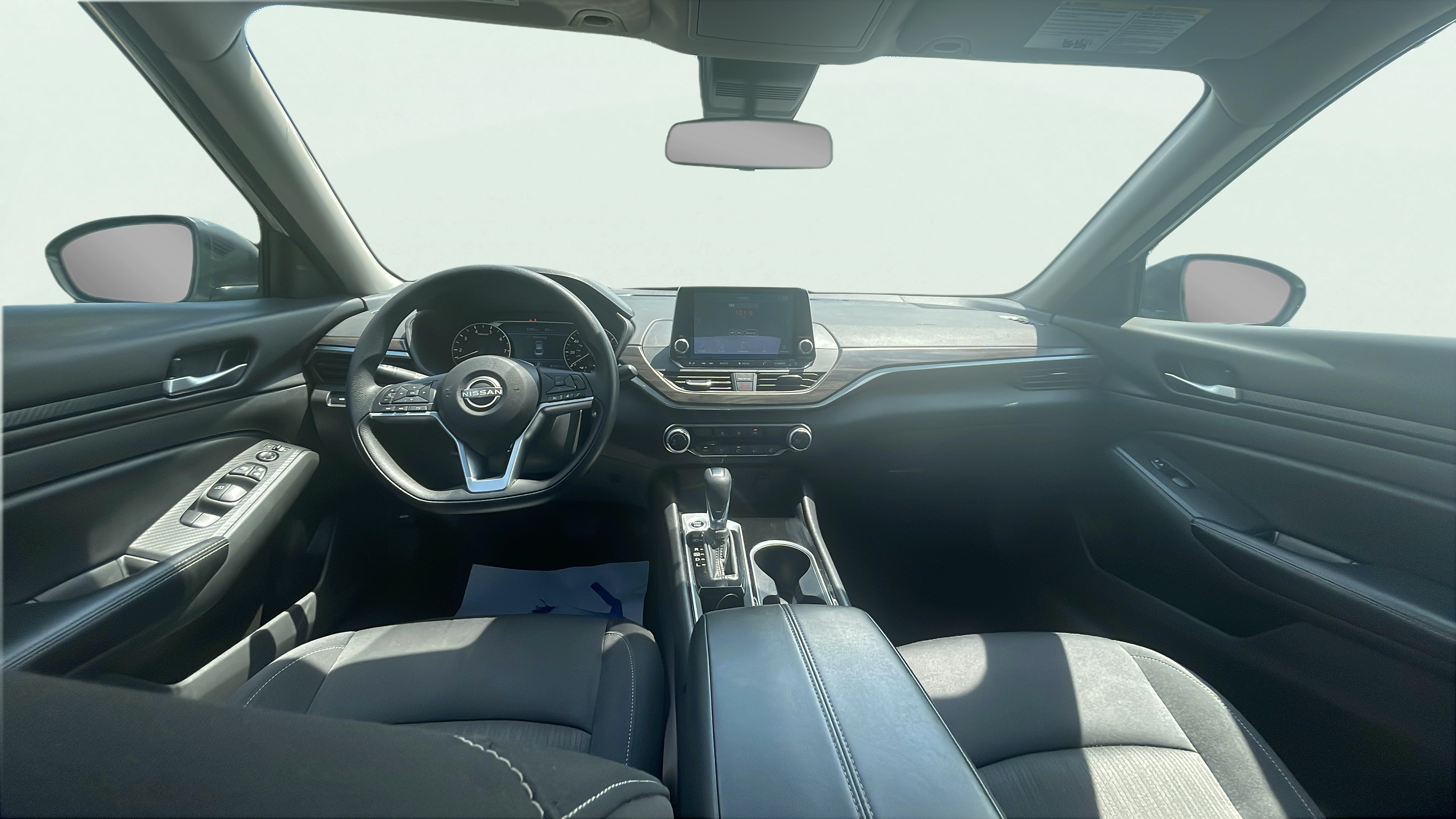 Vehicle interior 360 preview
